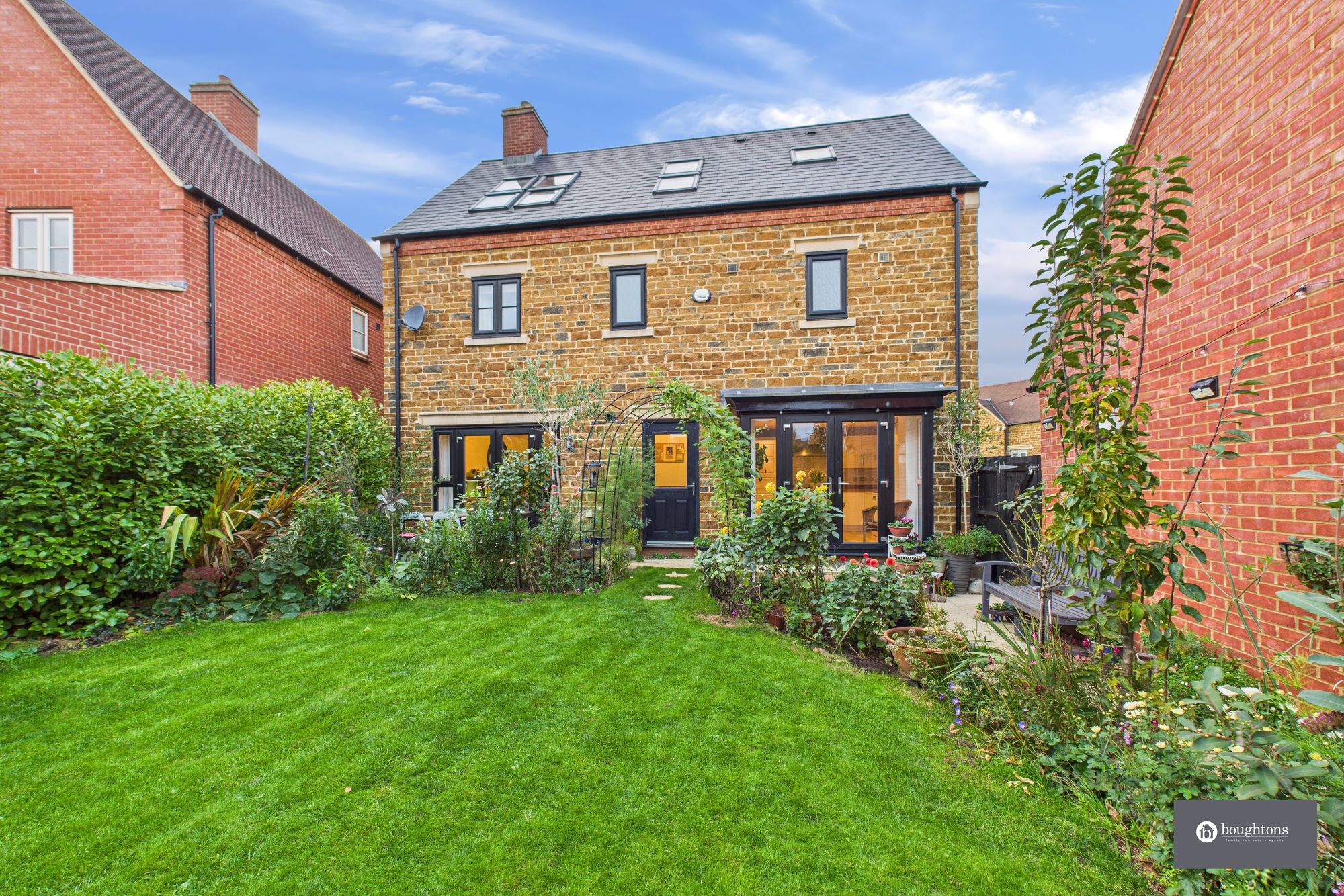 5 bed detached house for sale in Juno Crescent, Brackley  - Property Image 35