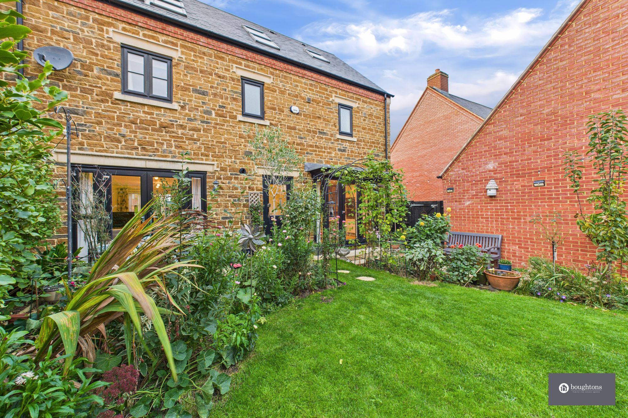 5 bed detached house for sale in Juno Crescent, Brackley 39