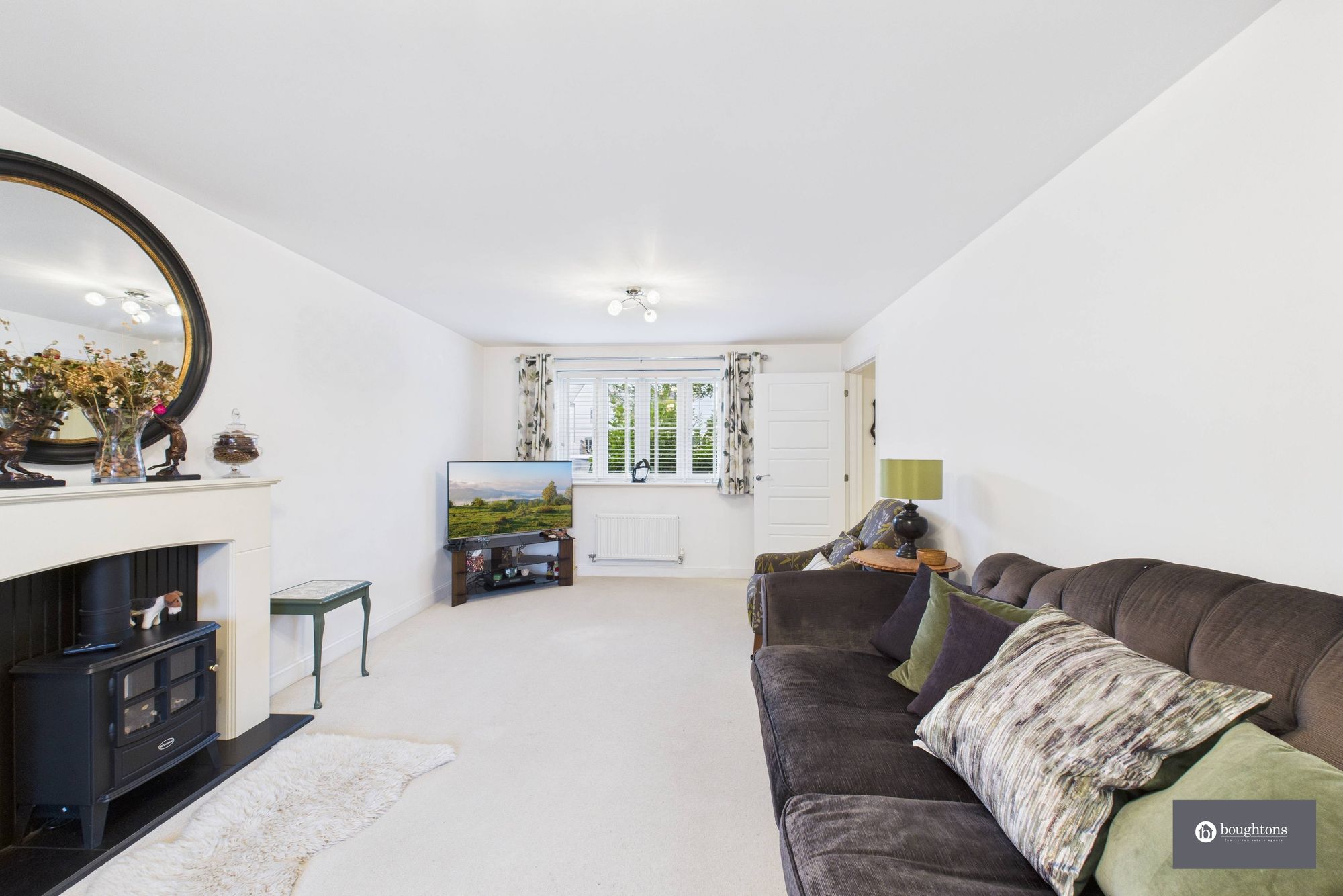 5 bed detached house for sale in Juno Crescent, Brackley 2