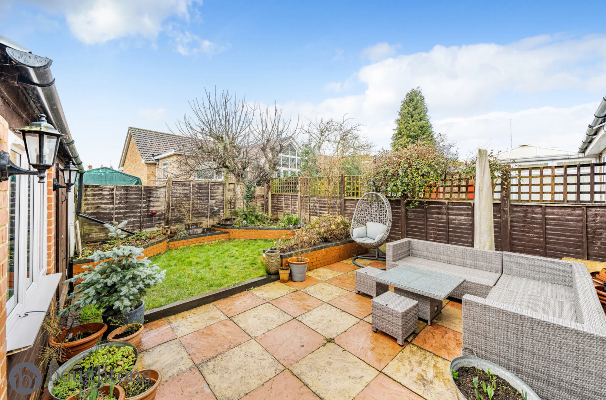 2 bed semi-detached bungalow for sale in Blenheim Croft, Brackley  - Property Image 4