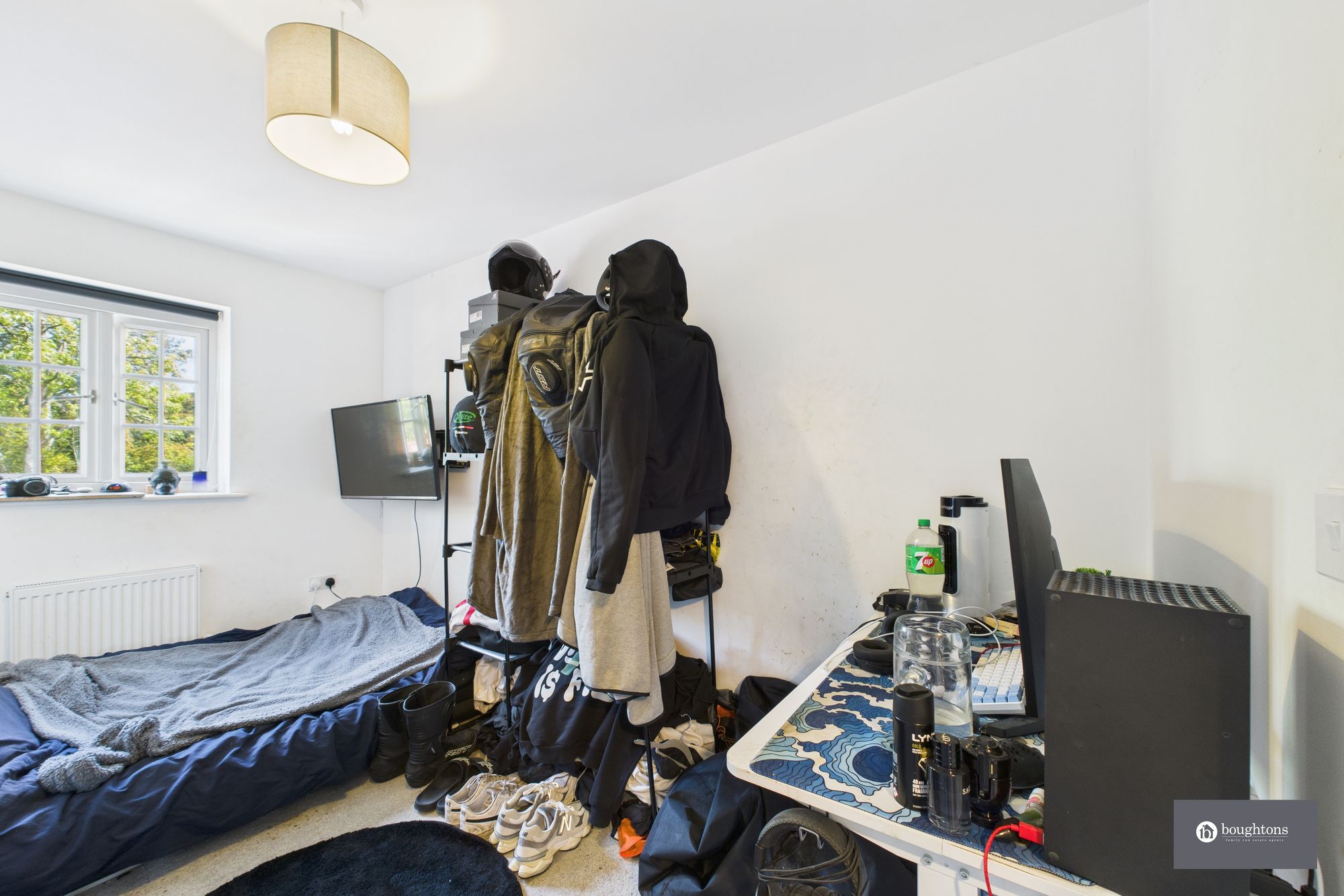 3 bed end of terrace house for sale in Field View, Brackley, NN13 19