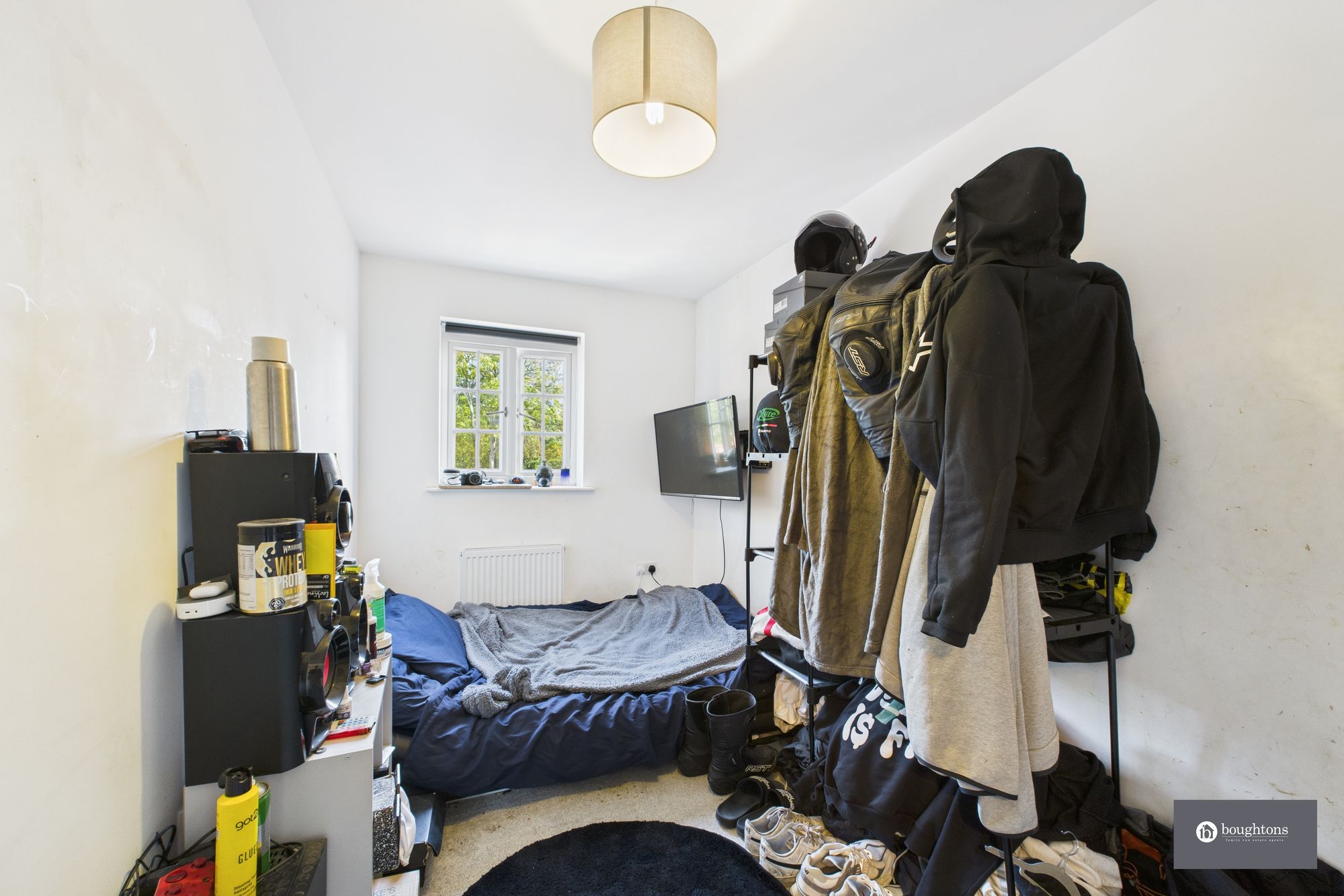 3 bed end of terrace house for sale in Field View, Brackley, NN13 18