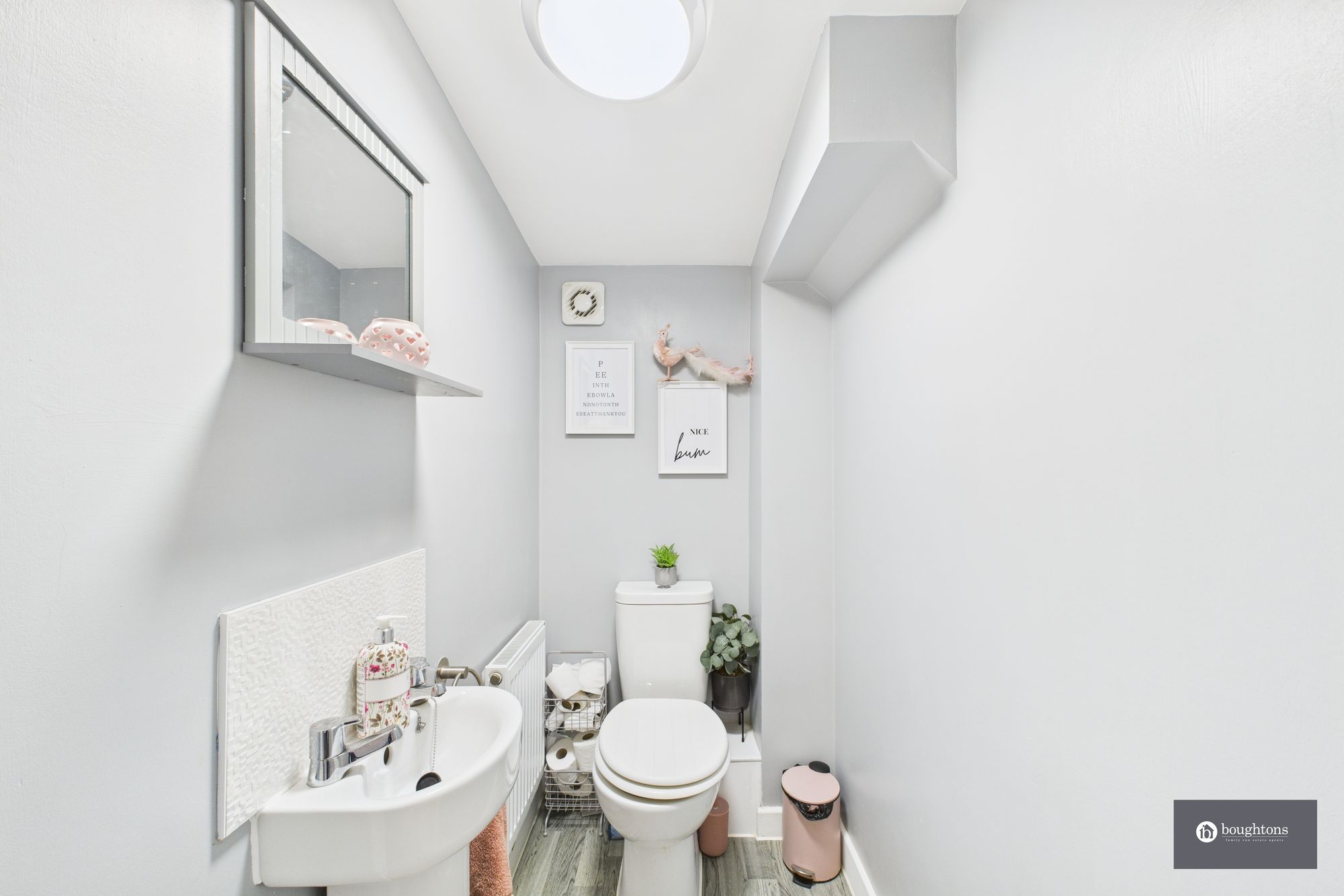 3 bed end of terrace house for sale in Field View, Brackley, NN13 7