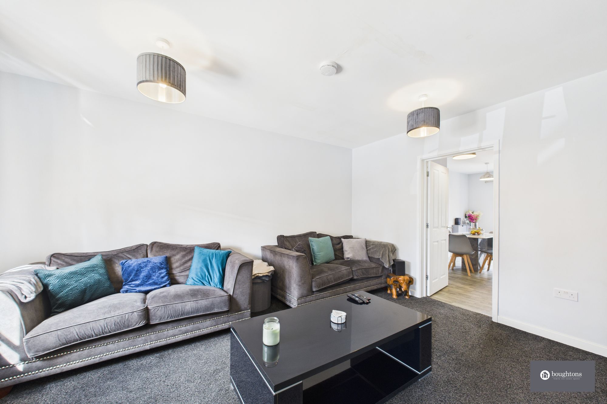 3 bed end of terrace house for sale in Field View, Brackley, NN13 6