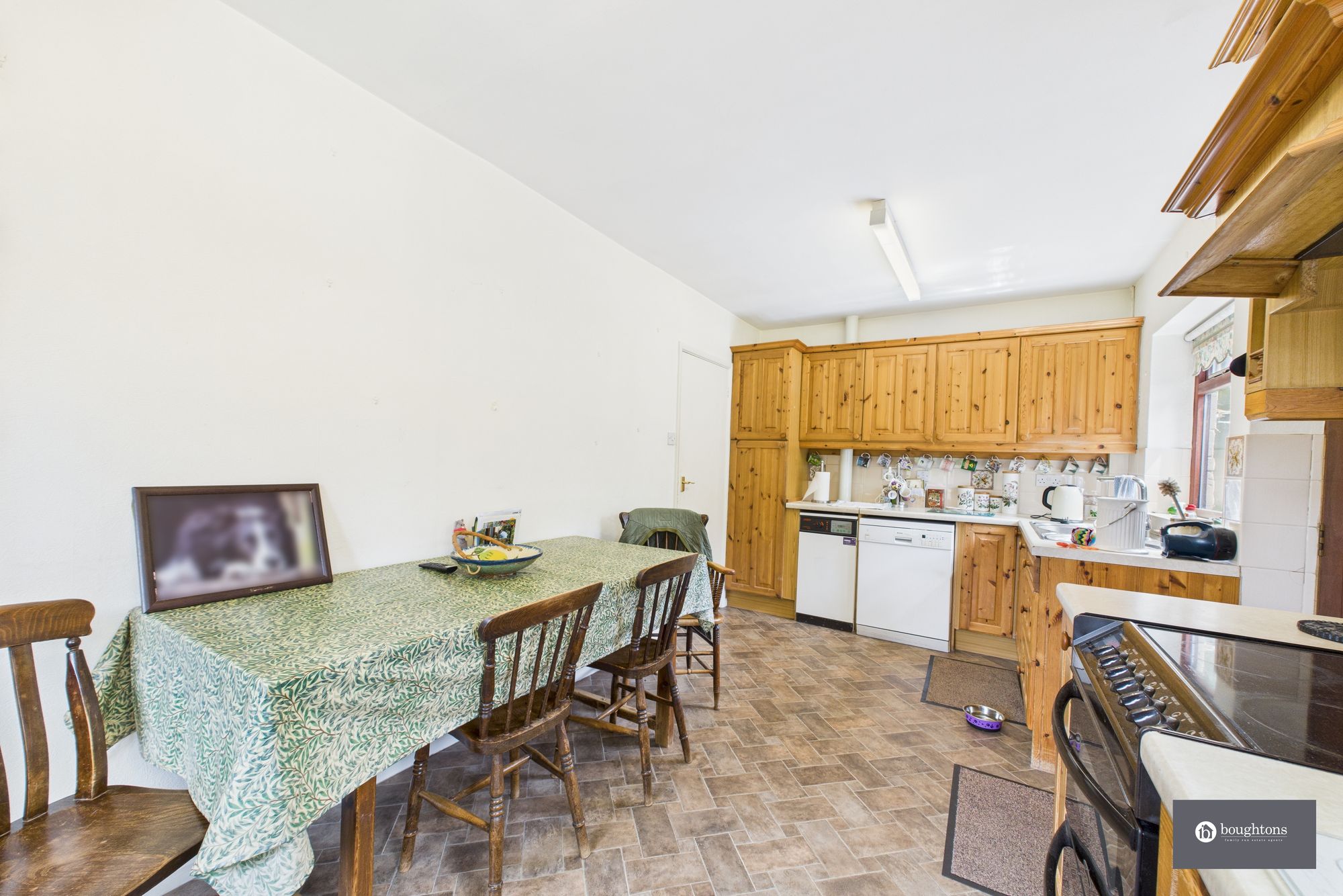 2 bed detached bungalow for sale in Church Street, Brackley  - Property Image 3