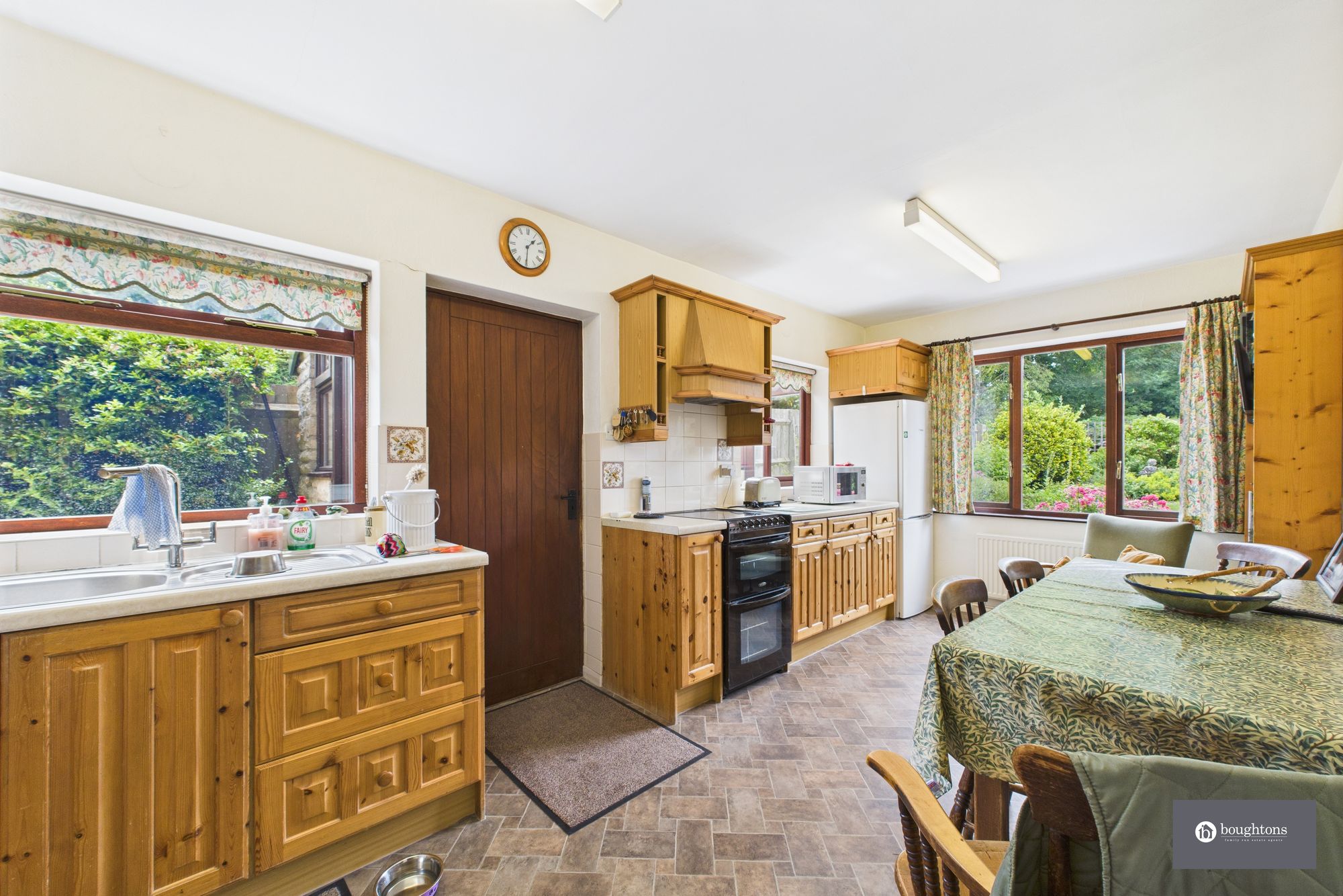 2 bed detached bungalow for sale in Church Street, Brackley 2