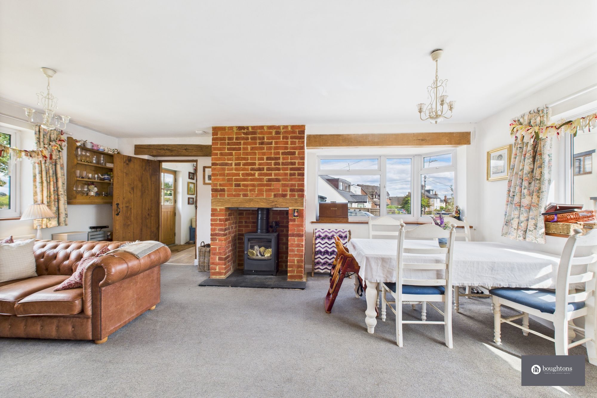3 bed detached bungalow for sale in Crowfield, Brackley  - Property Image 3