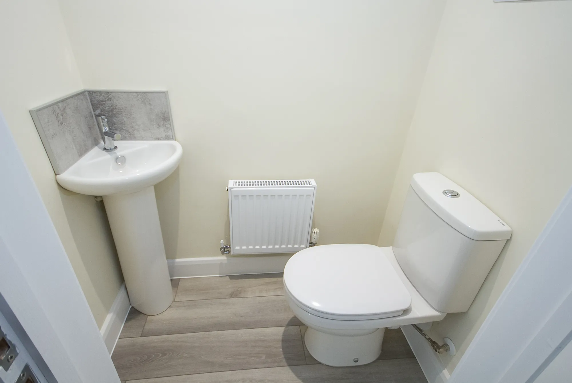 3 bed house for sale in Manor Mews, Brackley  - Property Image 6