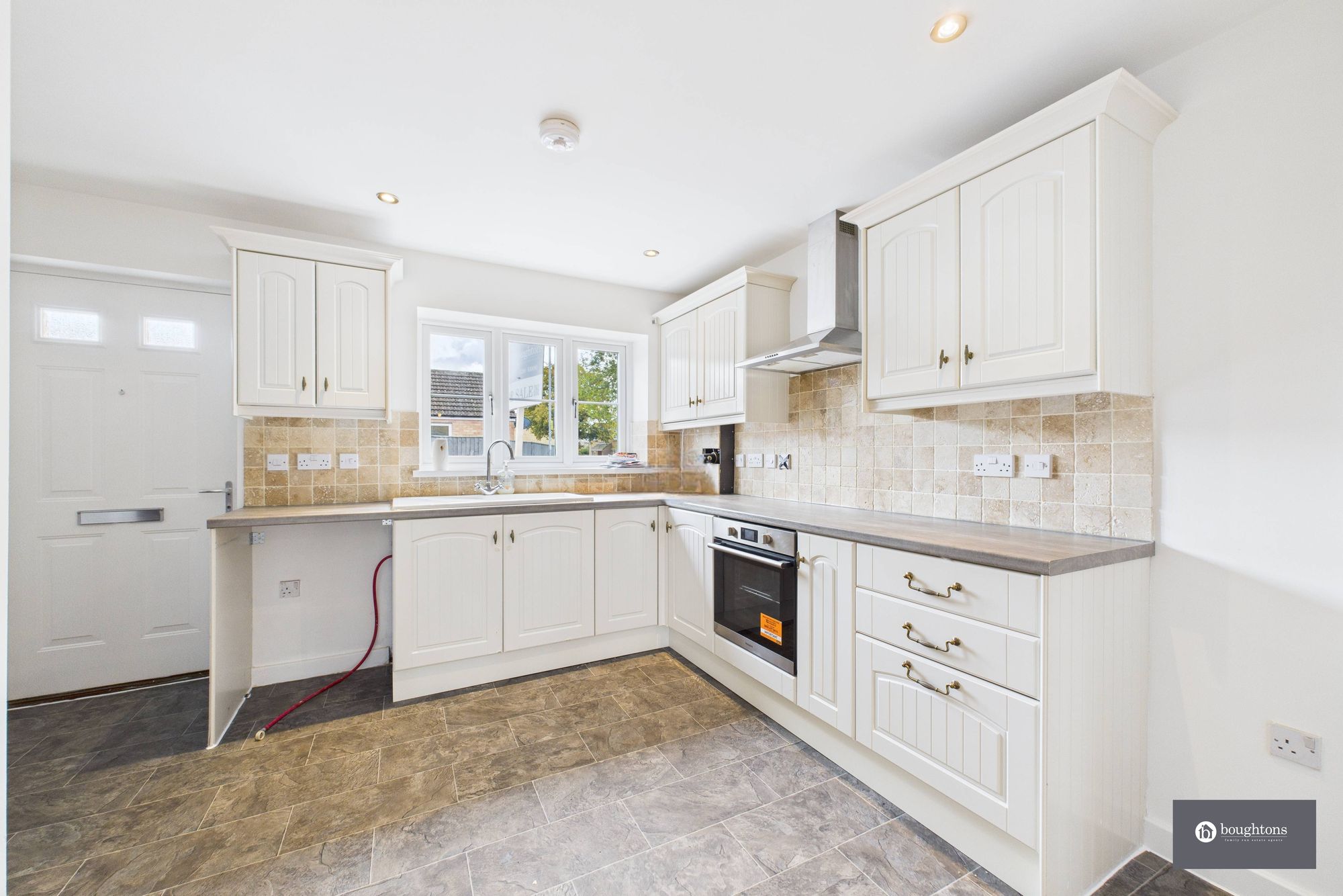 2 bed terraced house for sale in Fox Lane, Brackley  - Property Image 3