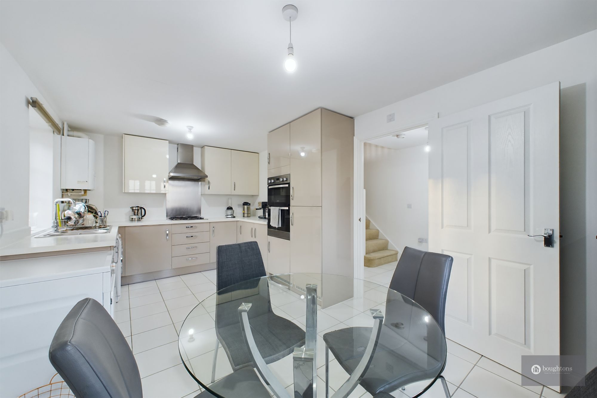 3 bed detached house for sale in Gallipoli Drive, Brackley  - Property Image 2