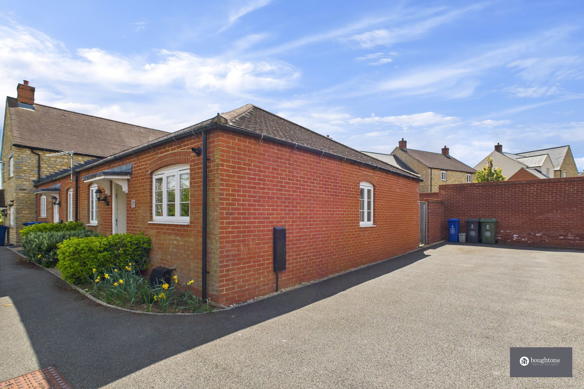 2 bed semi-detached bungalow for sale in Catch Yard Road, Towcester  - Property Image 15
