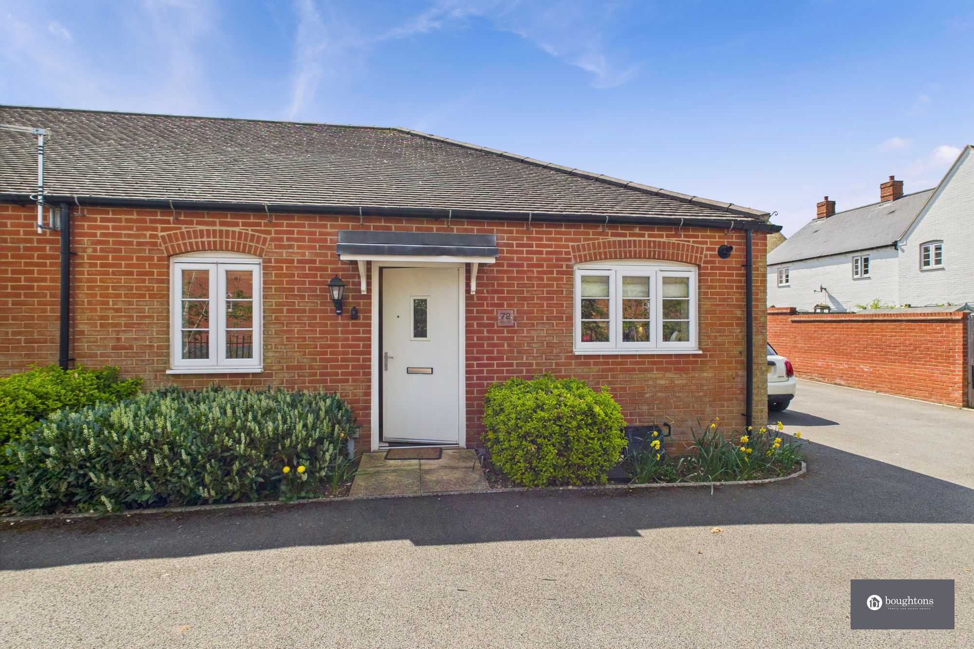 2 bed semi-detached bungalow for sale in Catch Yard Road, Towcester - Property Image 1