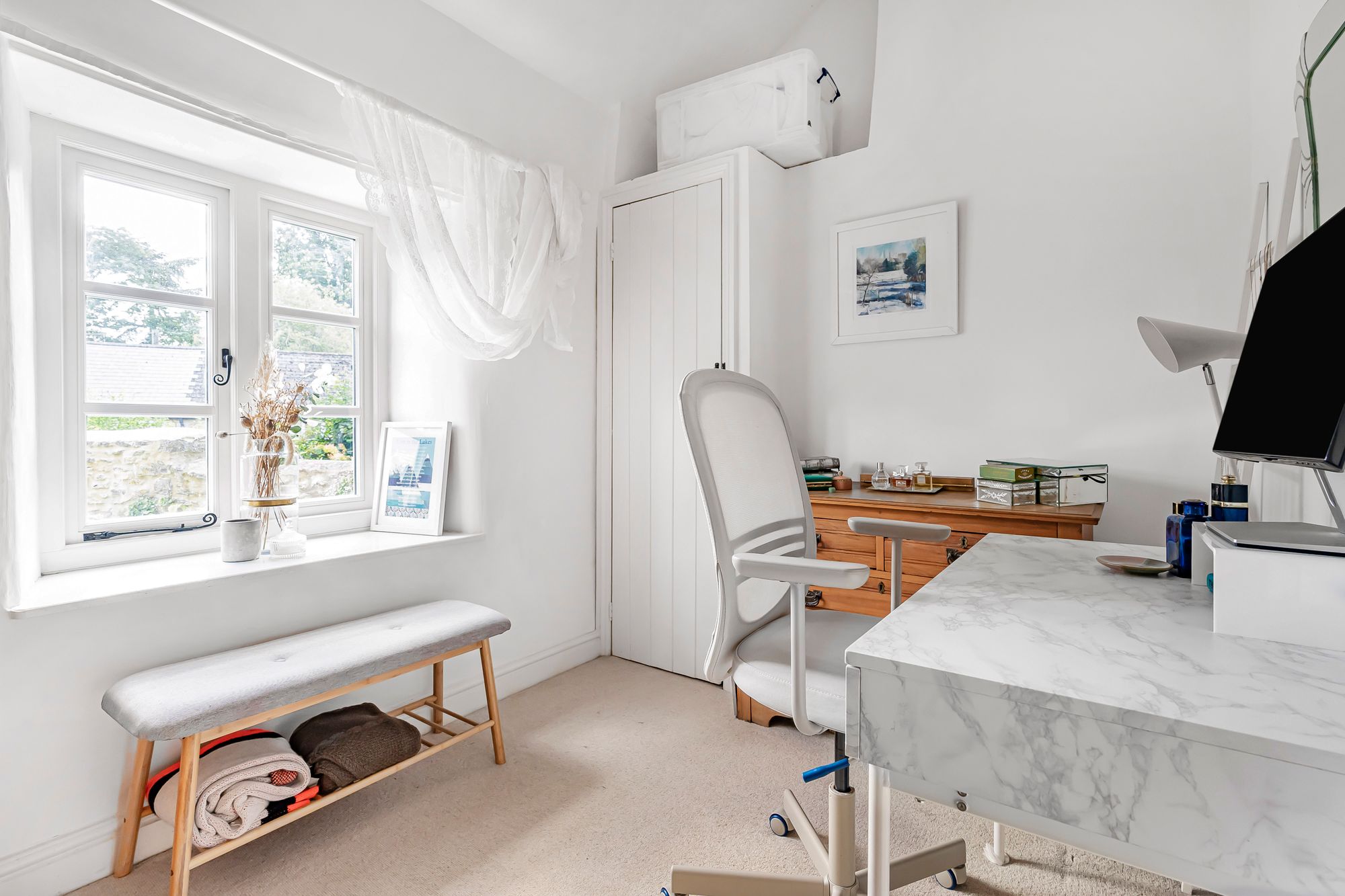 3 bed terraced house for sale in Chapel Row, Bicester 27