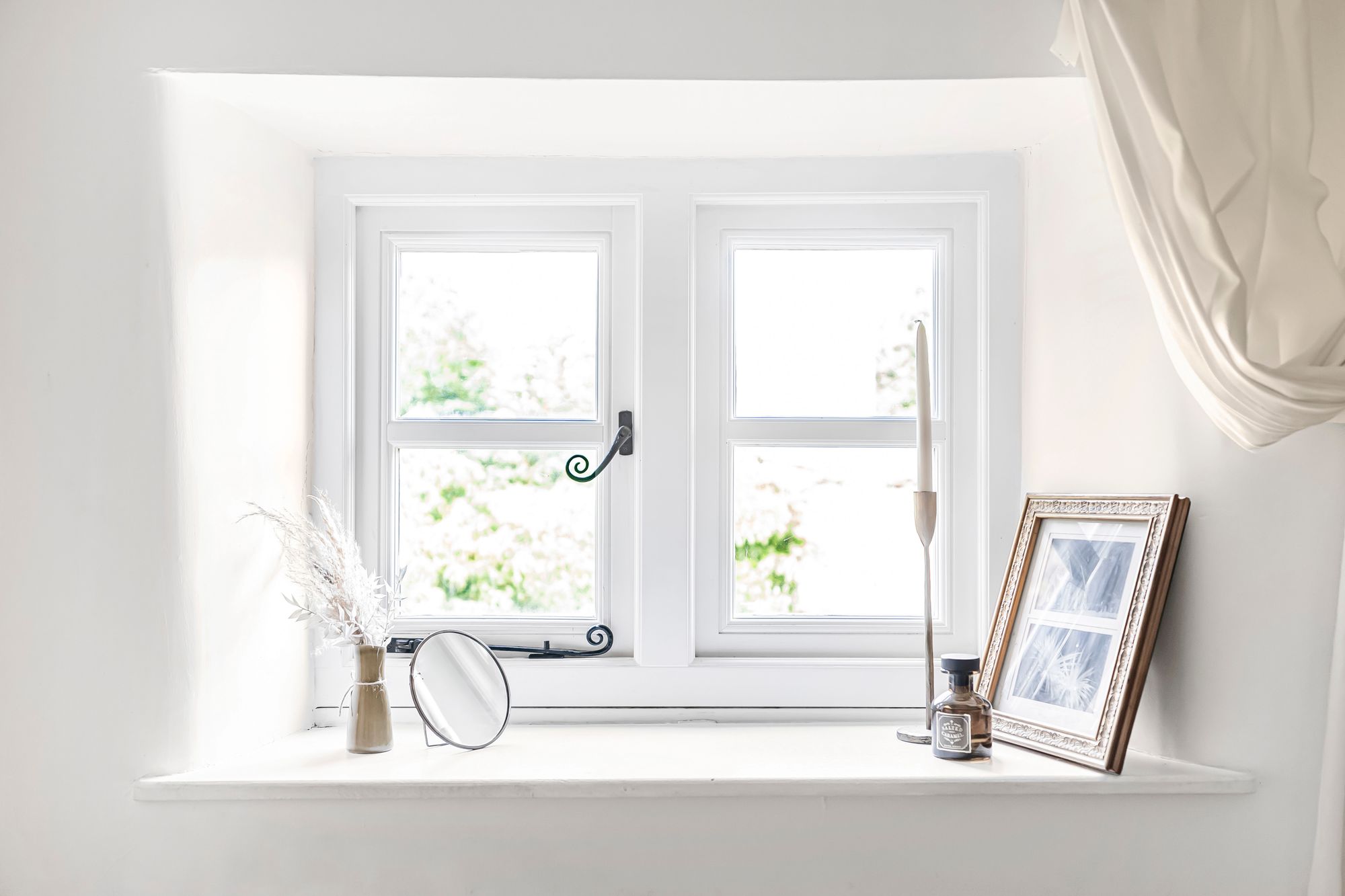 3 bed terraced house for sale in Chapel Row, Bicester 26