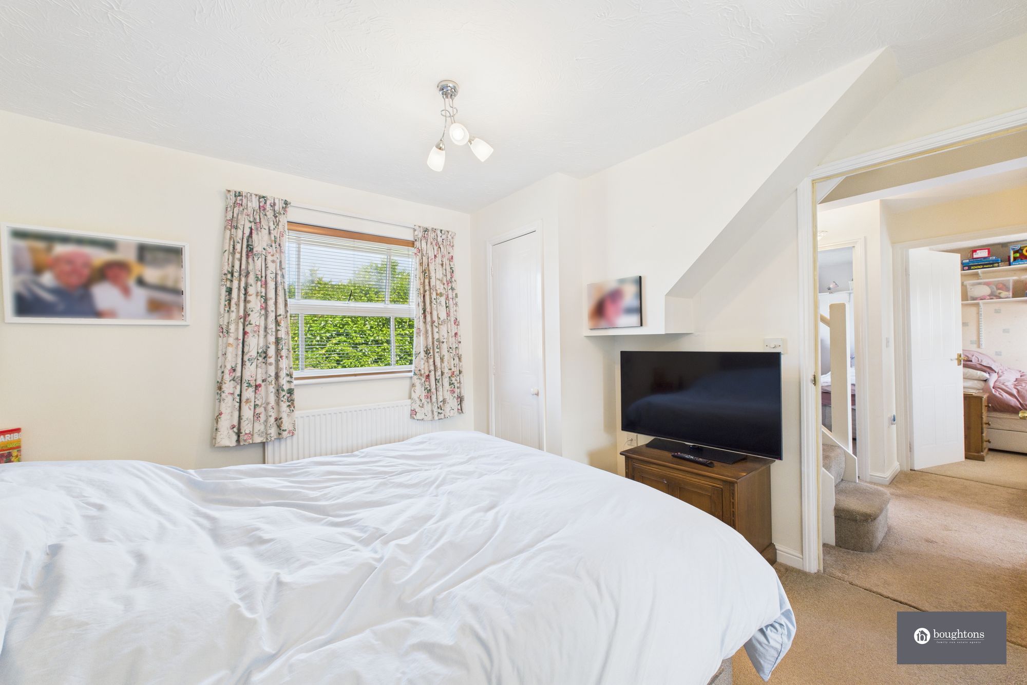 4 bed detached house for sale in Wren Close, Brackley 11