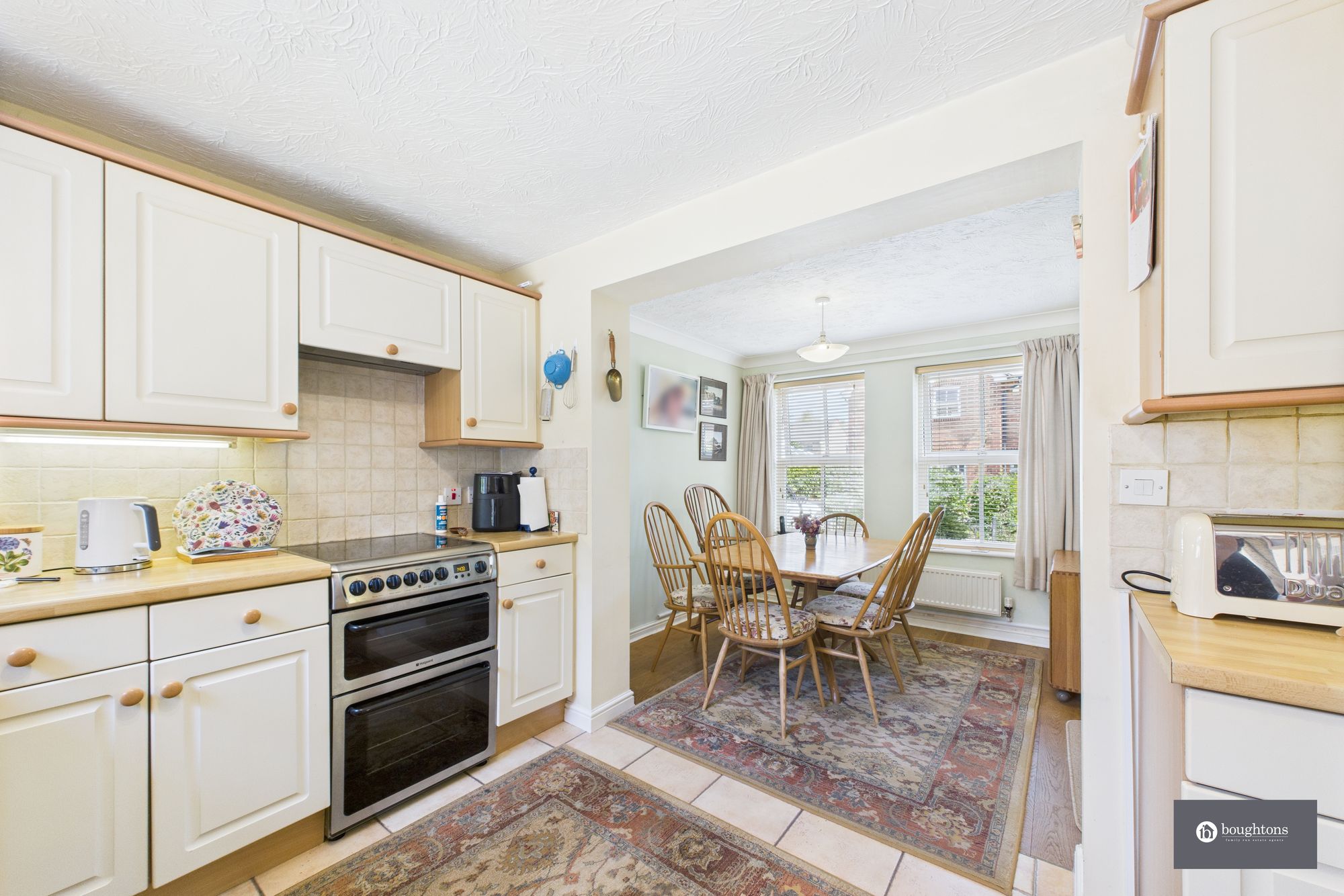 4 bed detached house for sale in Wren Close, Brackley  - Property Image 2