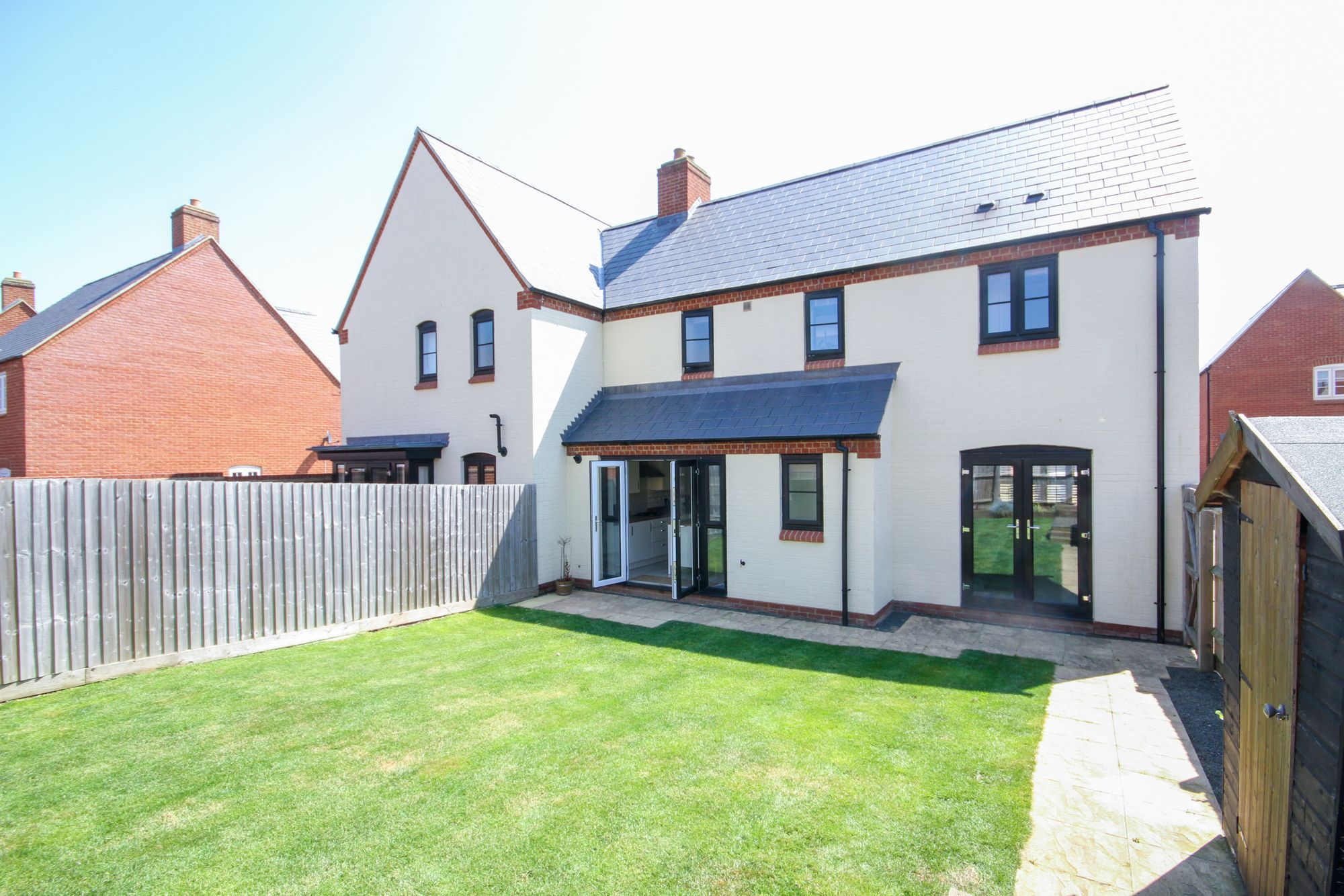 3 bed house for sale in Hyperion Lane, Brackley  - Property Image 2