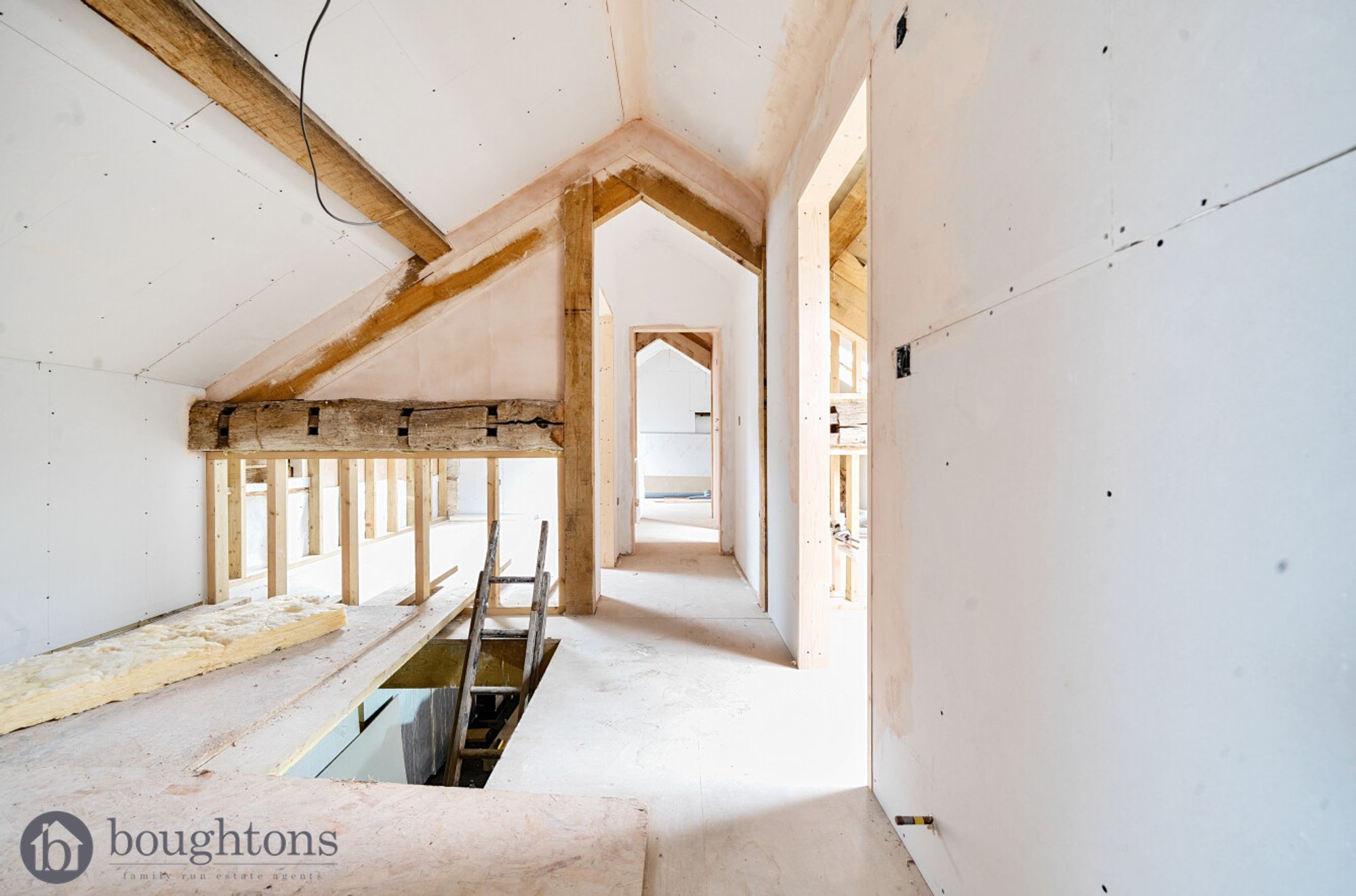 3 bed barn for sale in Church Lane, Brackley 1