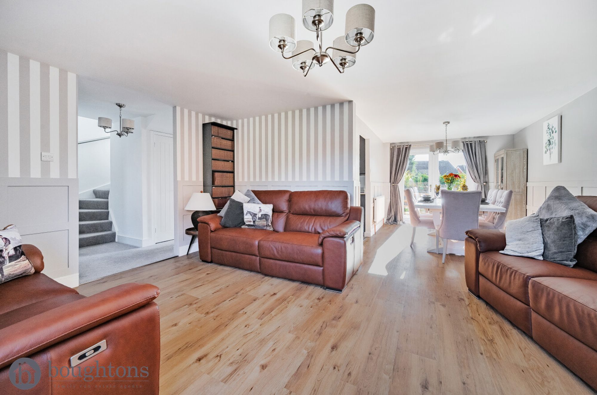 3 bed detached house for sale in Tudor Way, Brackley  - Property Image 3