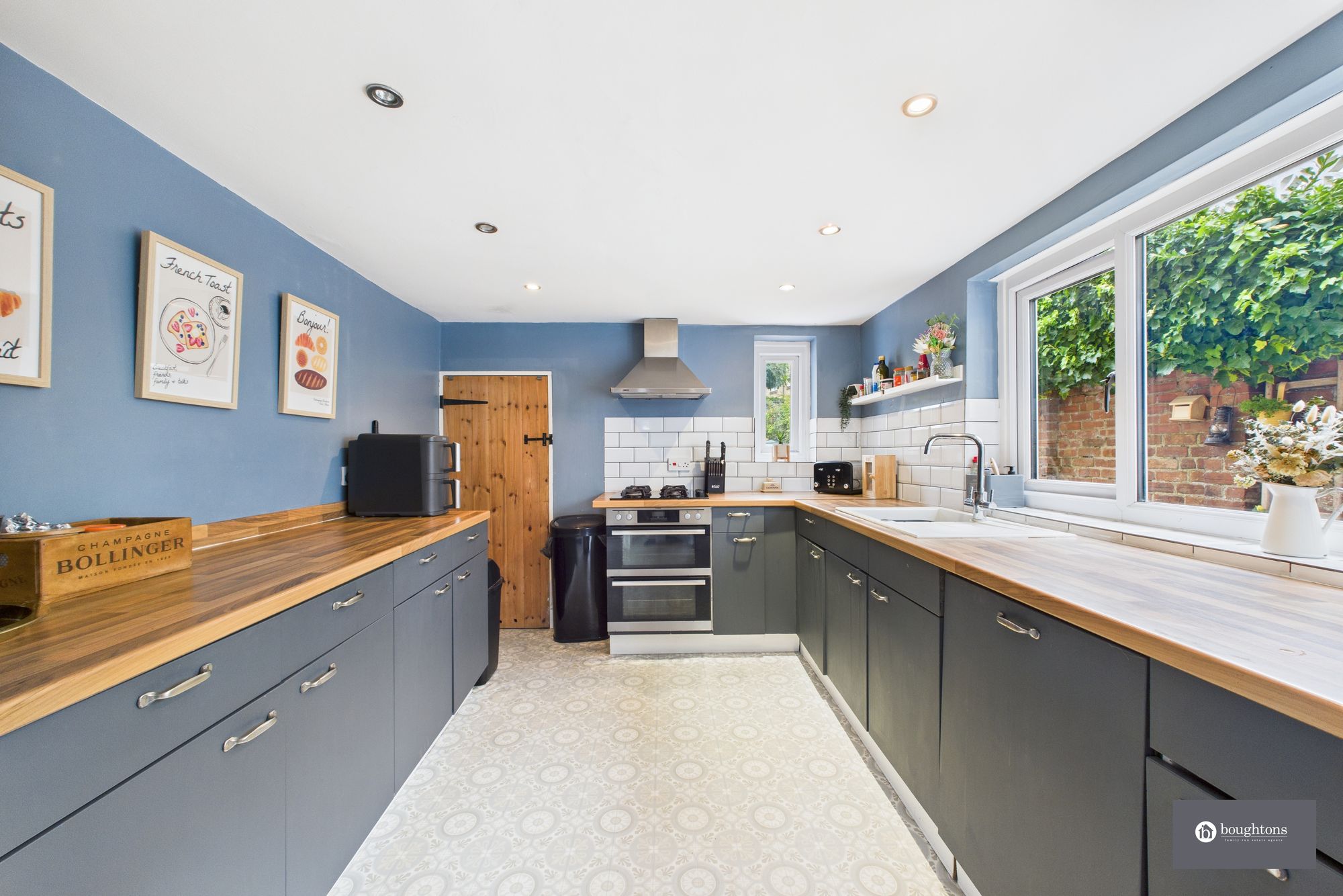 3 bed terraced house for sale in Halse Road, Brackley 9