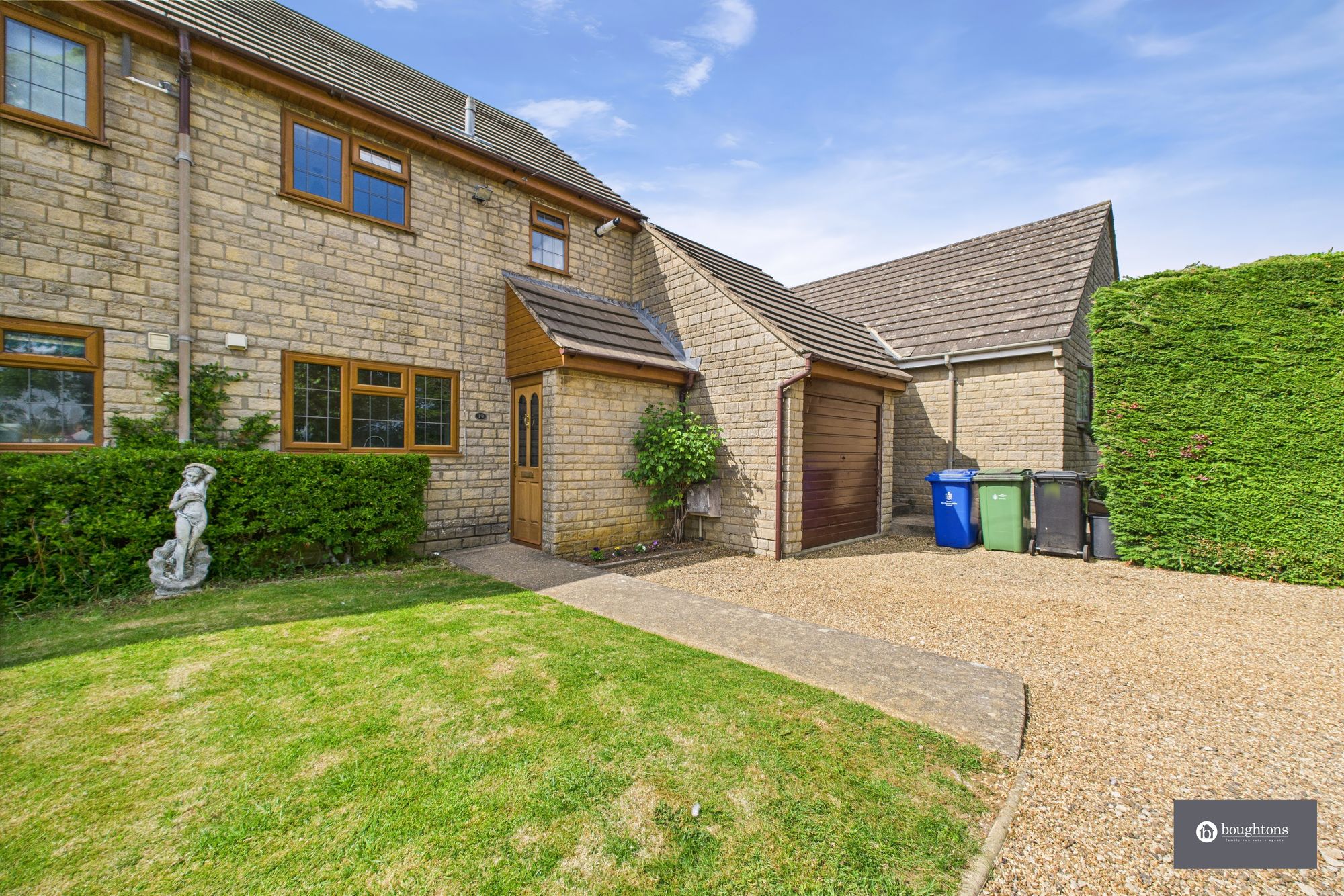3 bed semi-detached house for sale in Brackley Road, Brackley  - Property Image 25