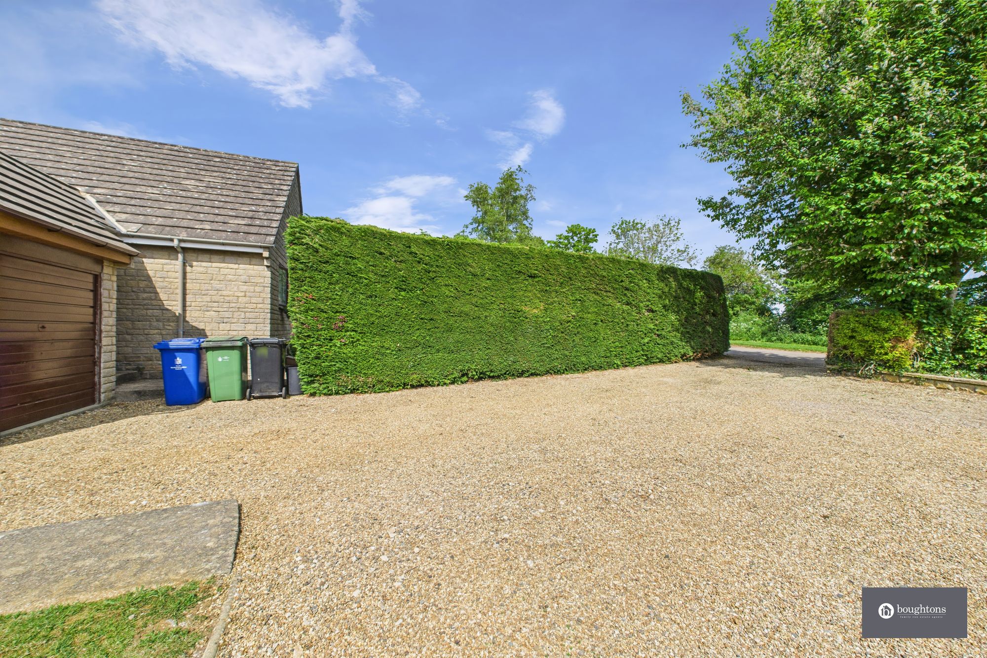 3 bed semi-detached house for sale in Brackley Road, Brackley  - Property Image 24