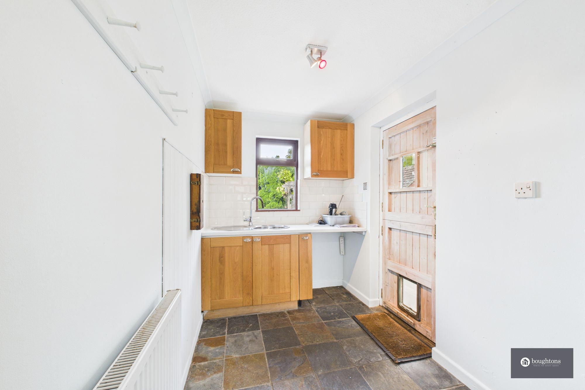 4 bed semi-detached house for sale in Brackley Road, Brackley 9