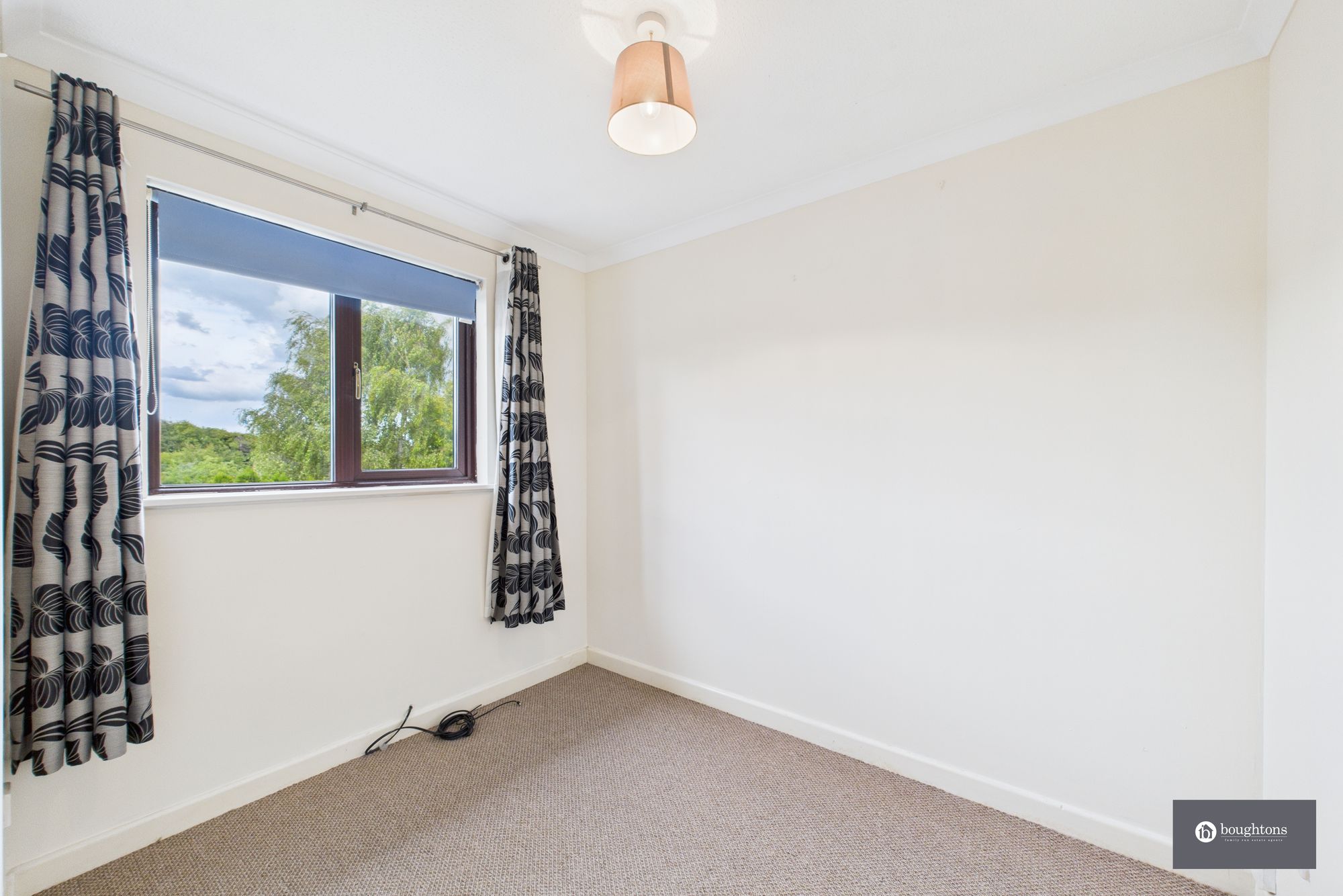 4 bed semi-detached house for sale in Brackley Road, Brackley 17