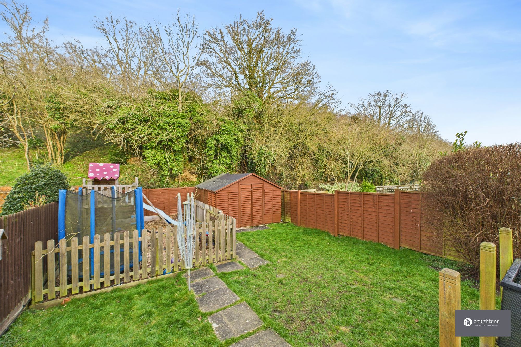 3 bed semi-detached house for sale in Glebe Drive, Brackley  - Property Image 4