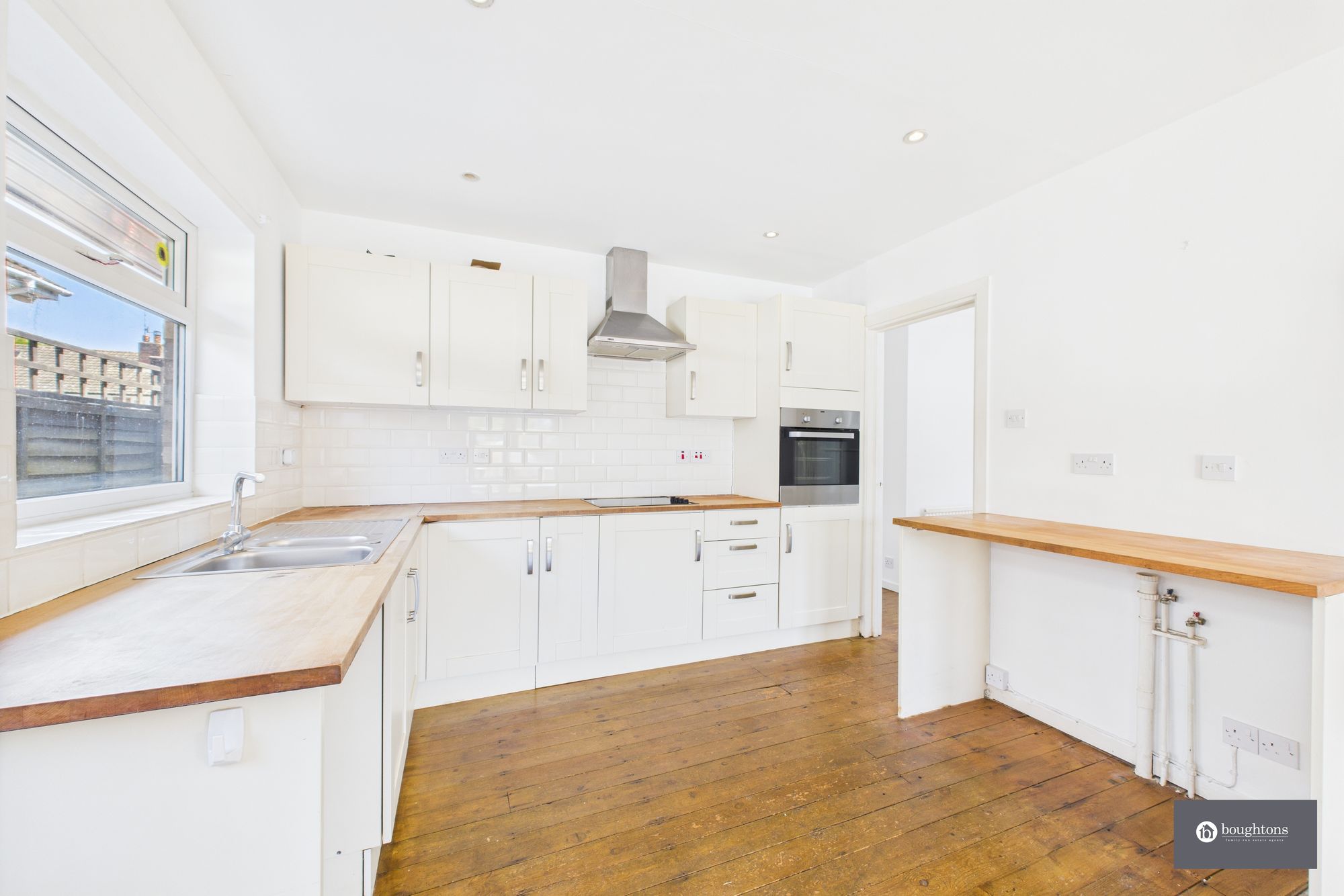 3 bed detached bungalow for sale in Portway Crescent, Brackley 8