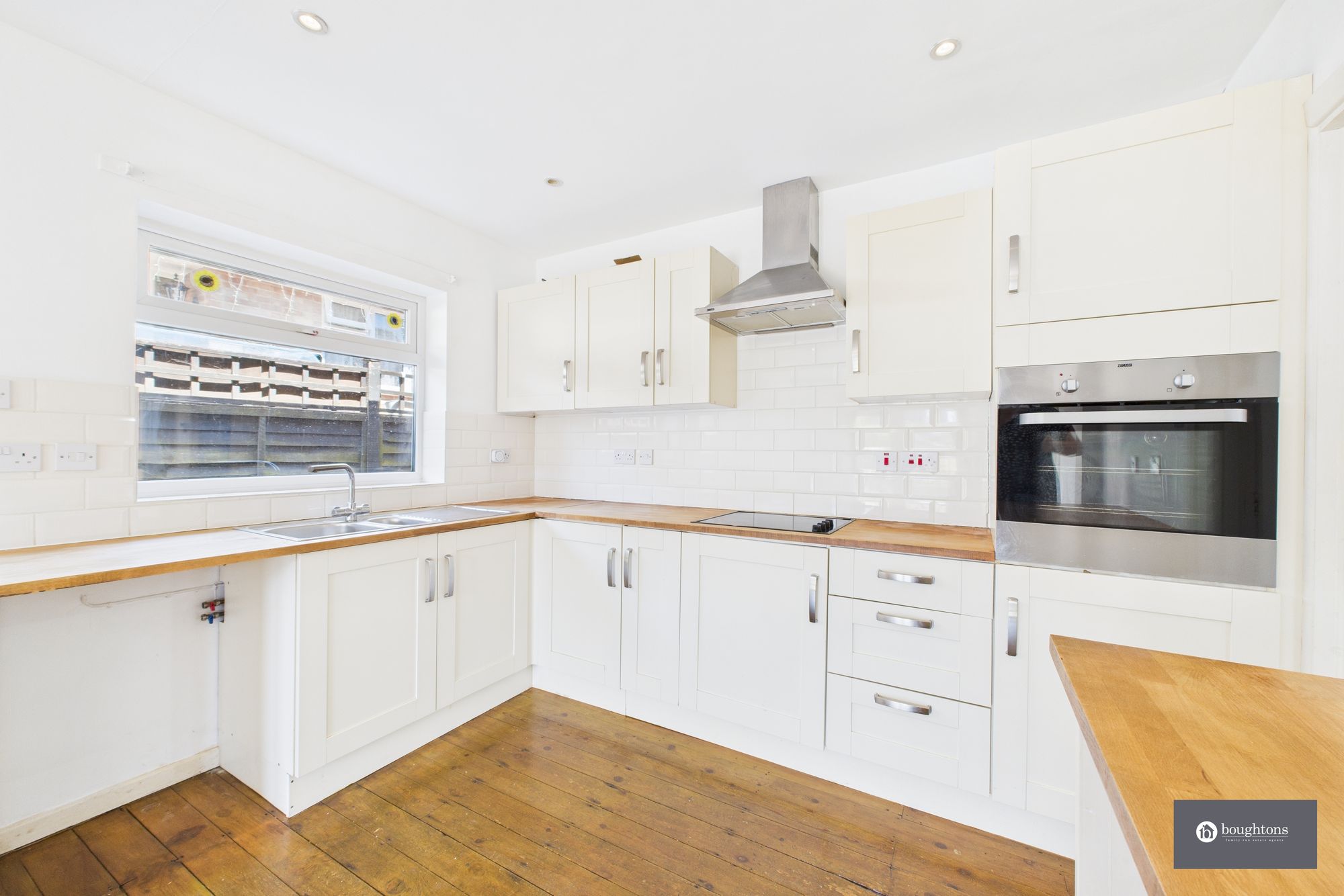 3 bed detached bungalow for sale in Portway Crescent, Brackley 7