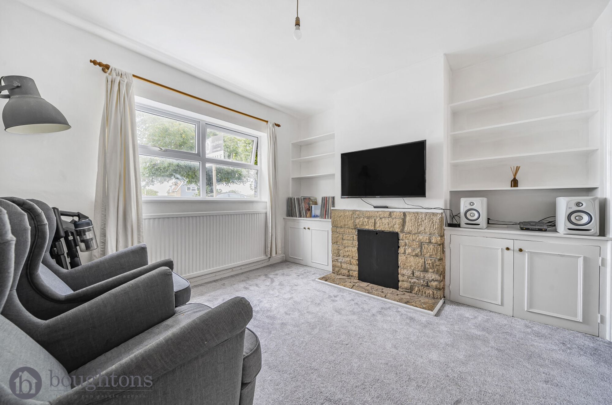 2 bed mid-terraced house for sale in High Street, Brackley  - Property Image 6