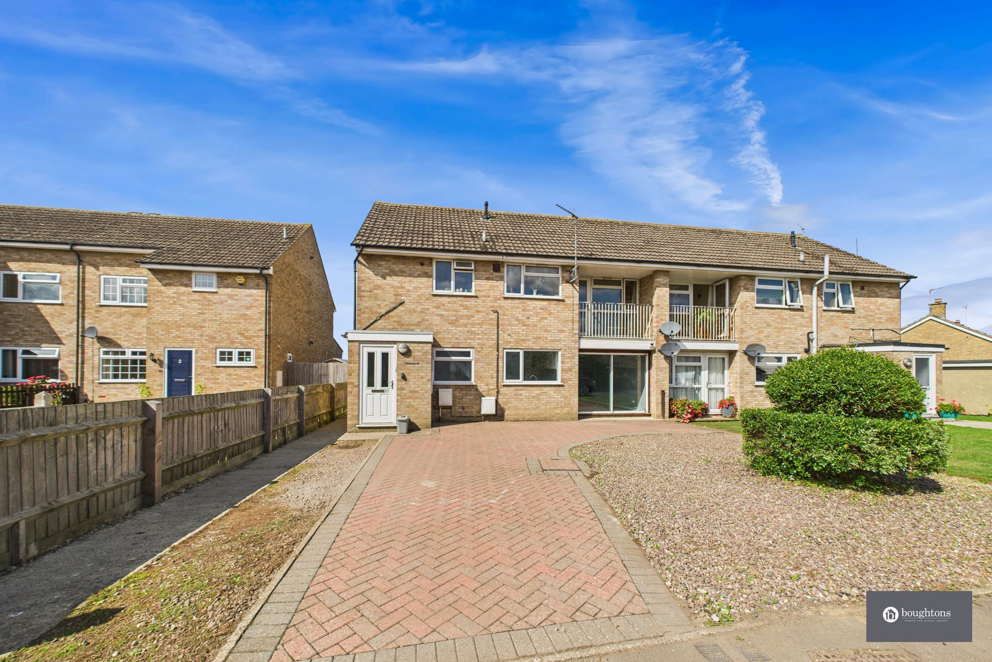 2 bed flat for sale in Myers Way, Banbury, OX17