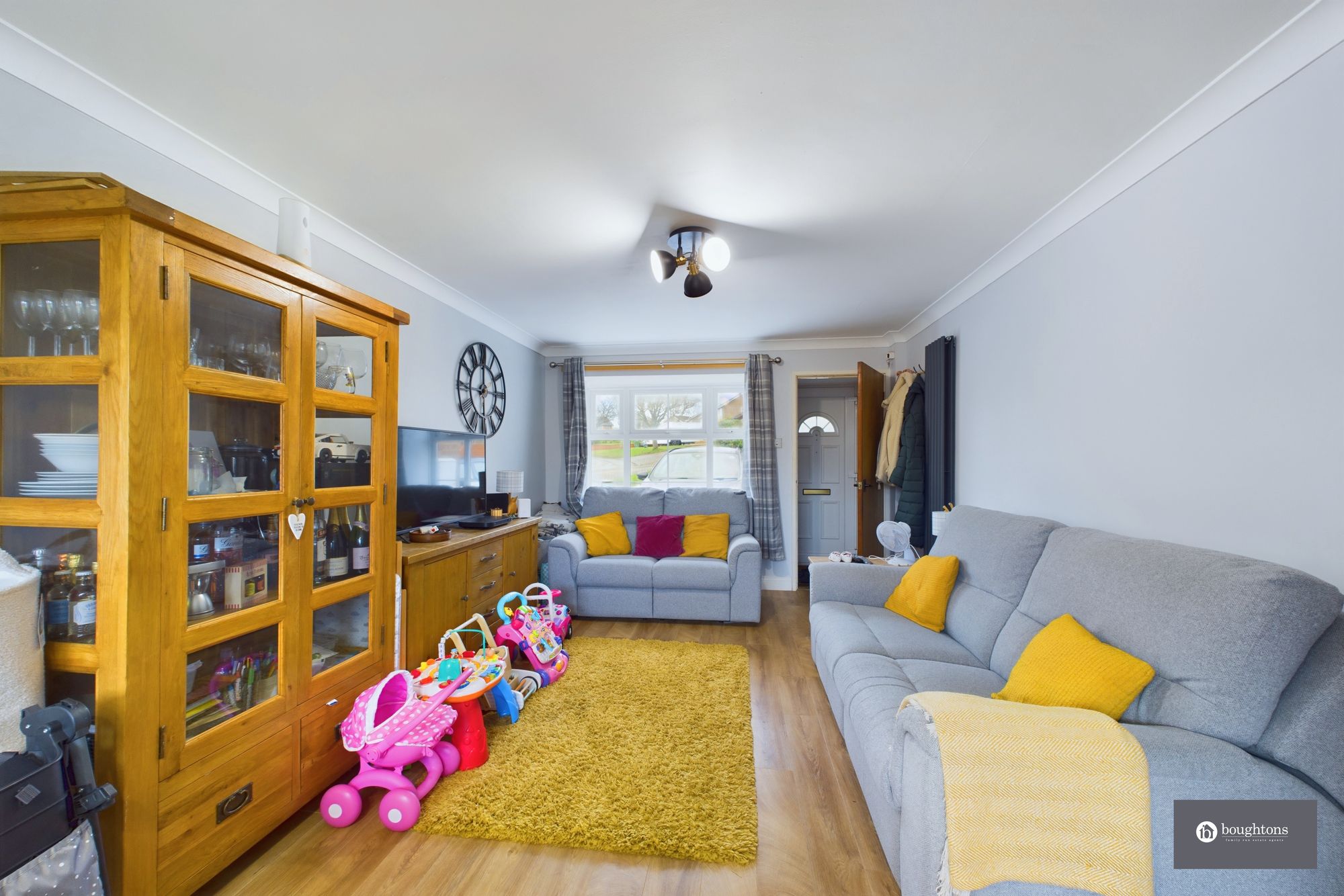 3 bed semi-detached house for sale in Ashwin Close, Brackley  - Property Image 5