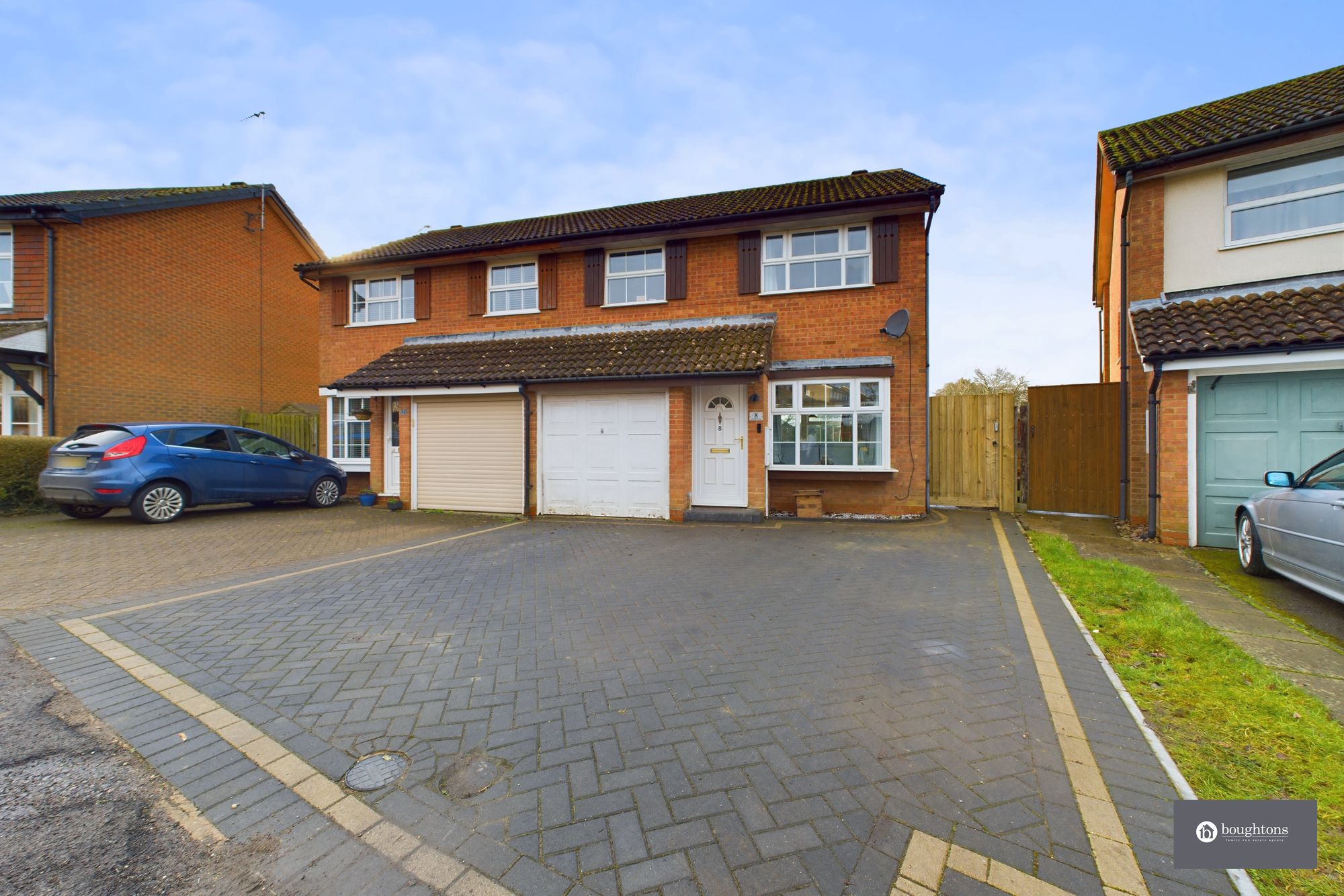 3 bed semi-detached house for sale in Ashwin Close, Brackley  - Property Image 1