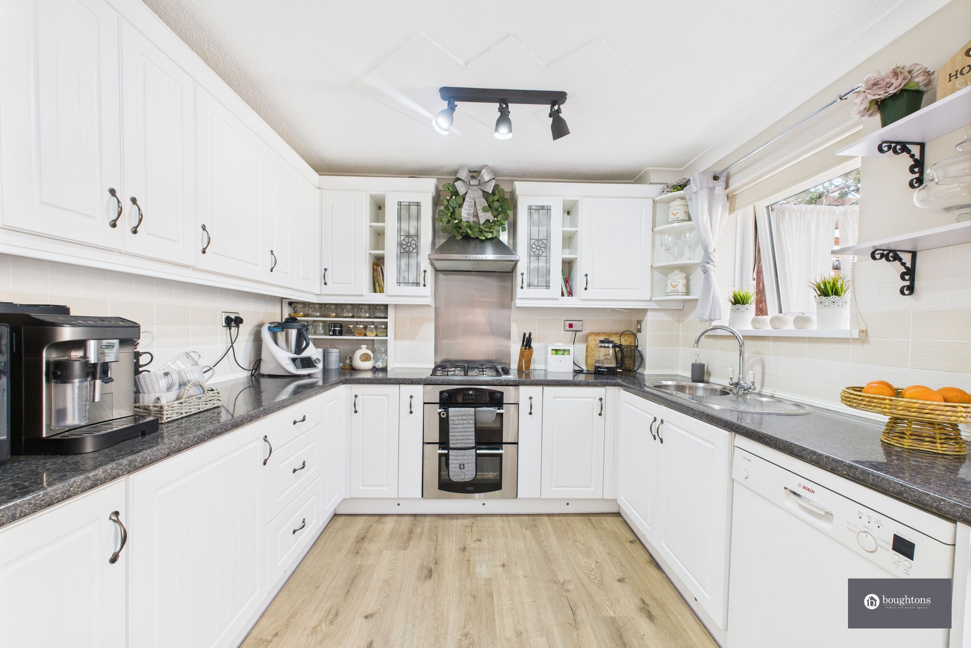 4 bed semi-detached house for sale in Blencowe Drive, Brackley  - Property Image 5