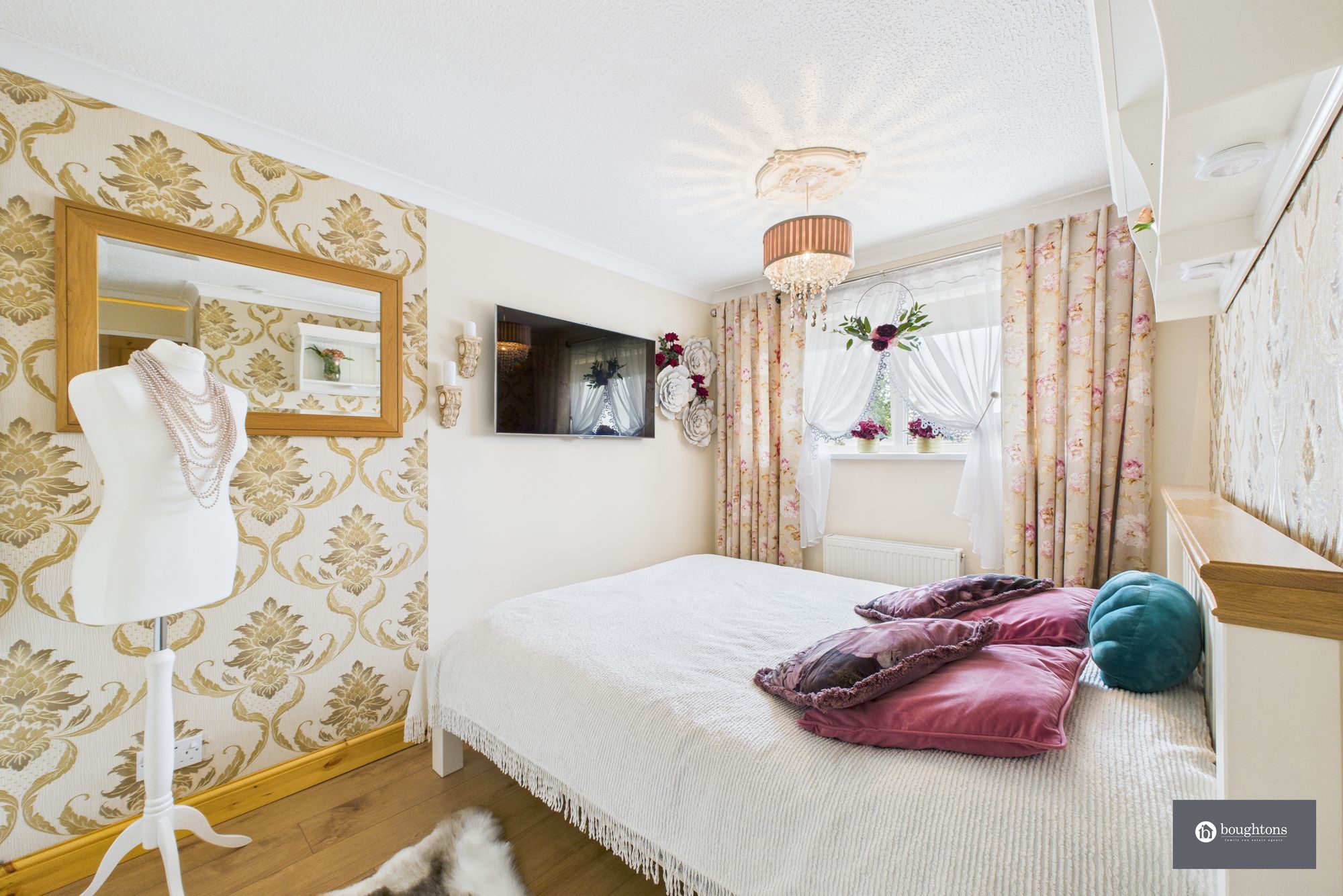 4 bed semi-detached house for sale in Blencowe Drive, Brackley  - Property Image 10