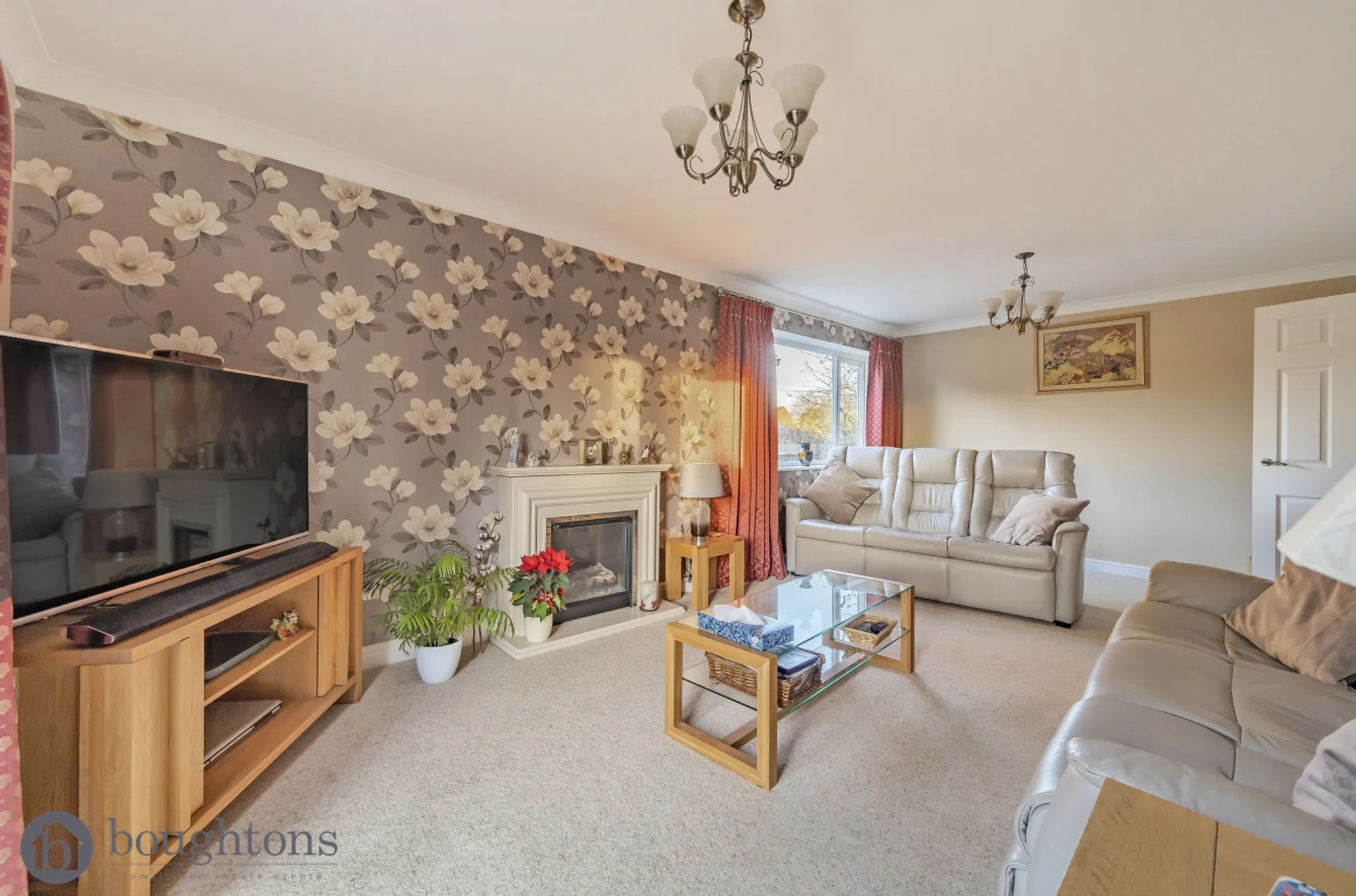 4 bed detached house for sale in Chinalls Close, Buckingham  - Property Image 3