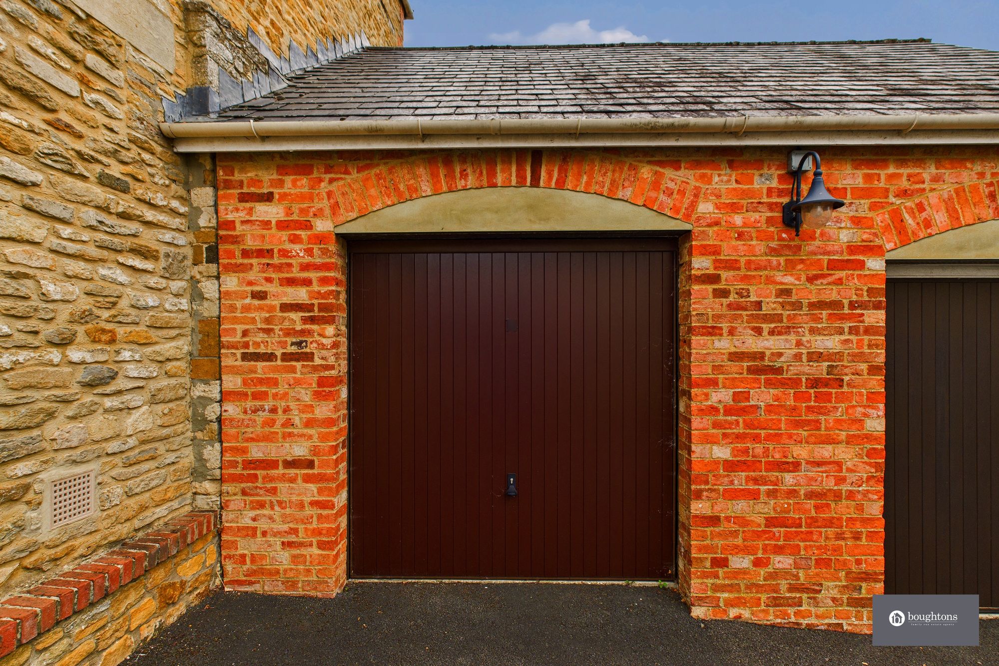 5 bed terraced house for sale in Brackley Lodge Mews, Brackley 37