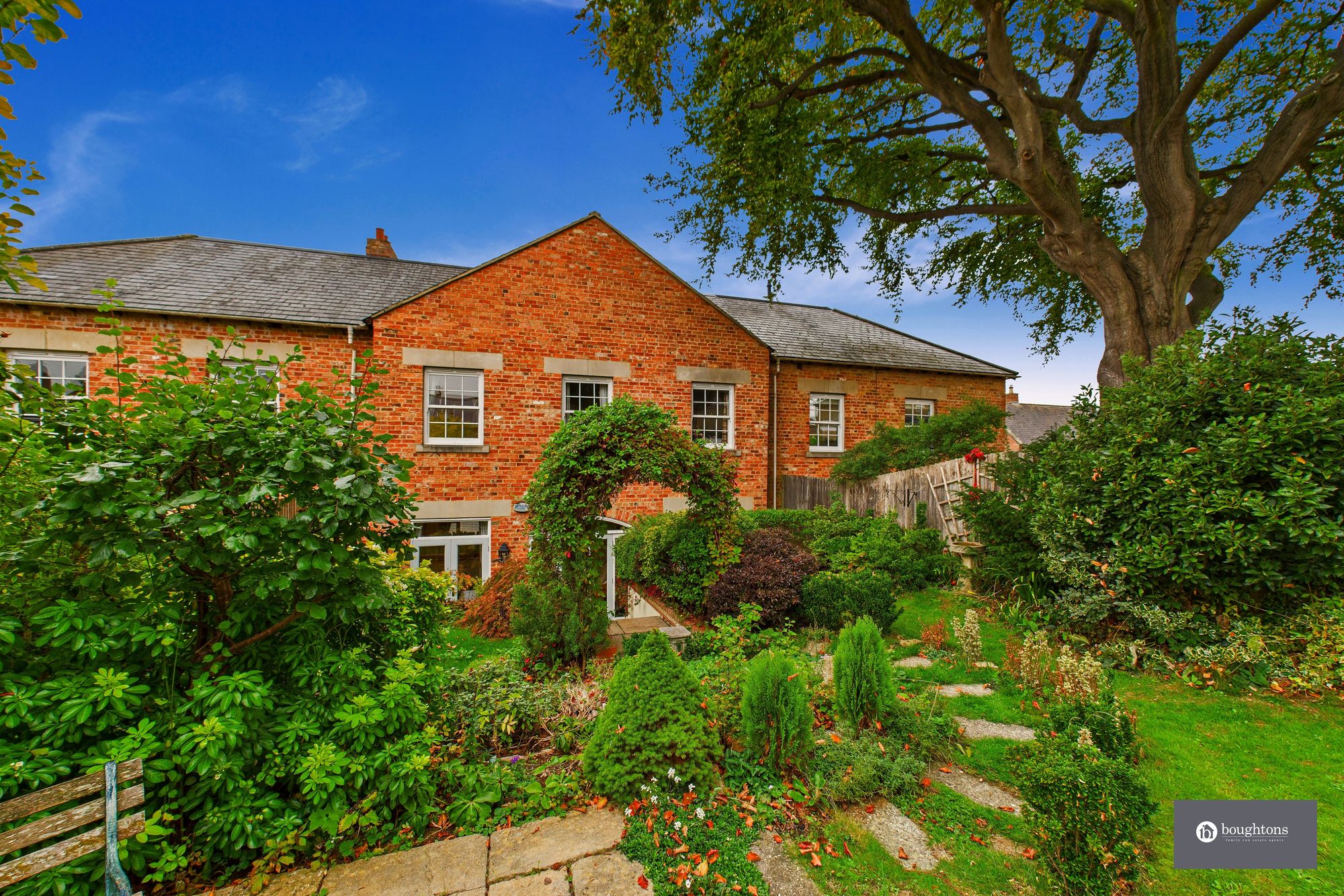 5 bed terraced house for sale in Brackley Lodge Mews, Brackley 32