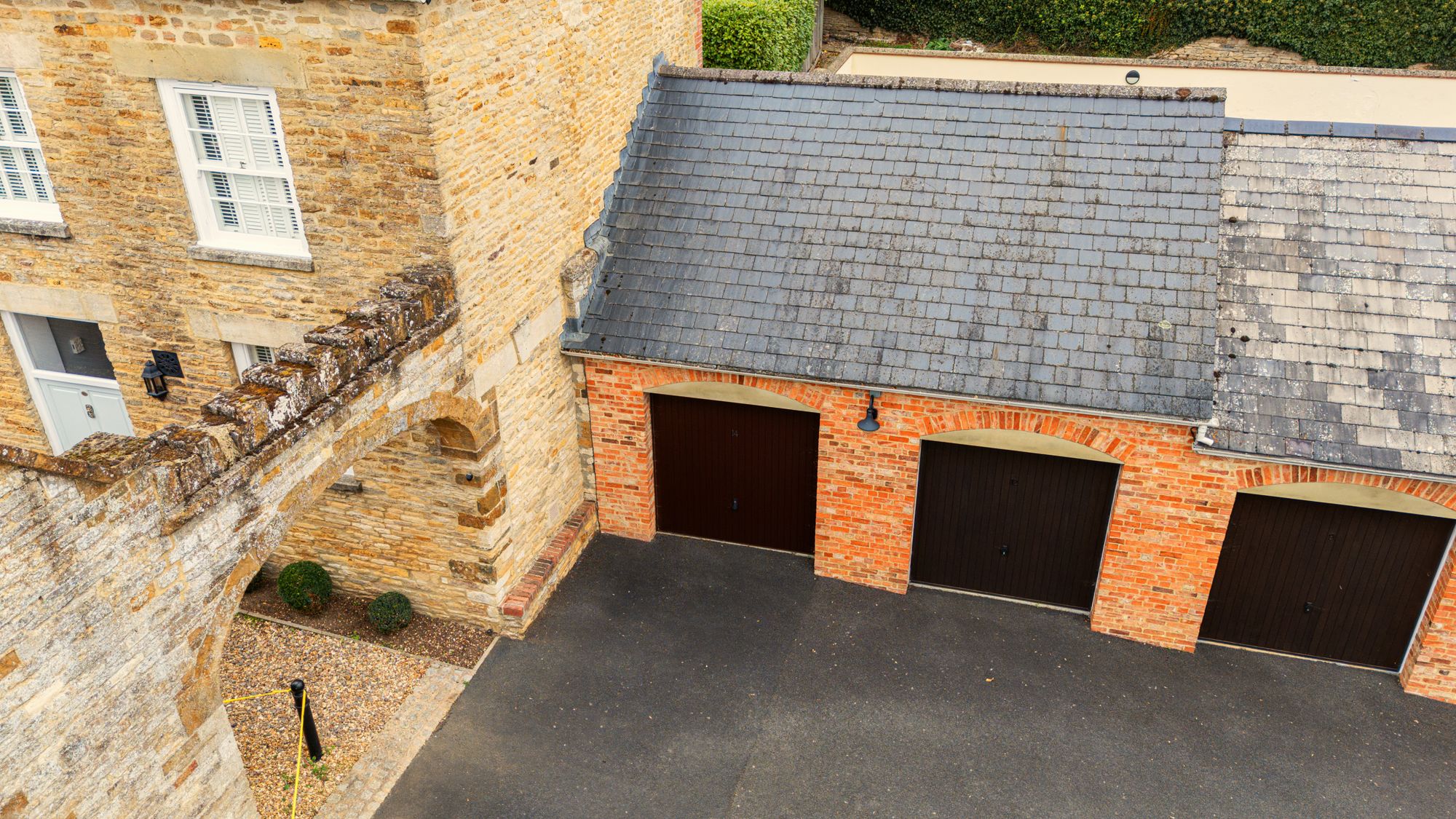 5 bed terraced house for sale in Brackley Lodge Mews, Brackley 36