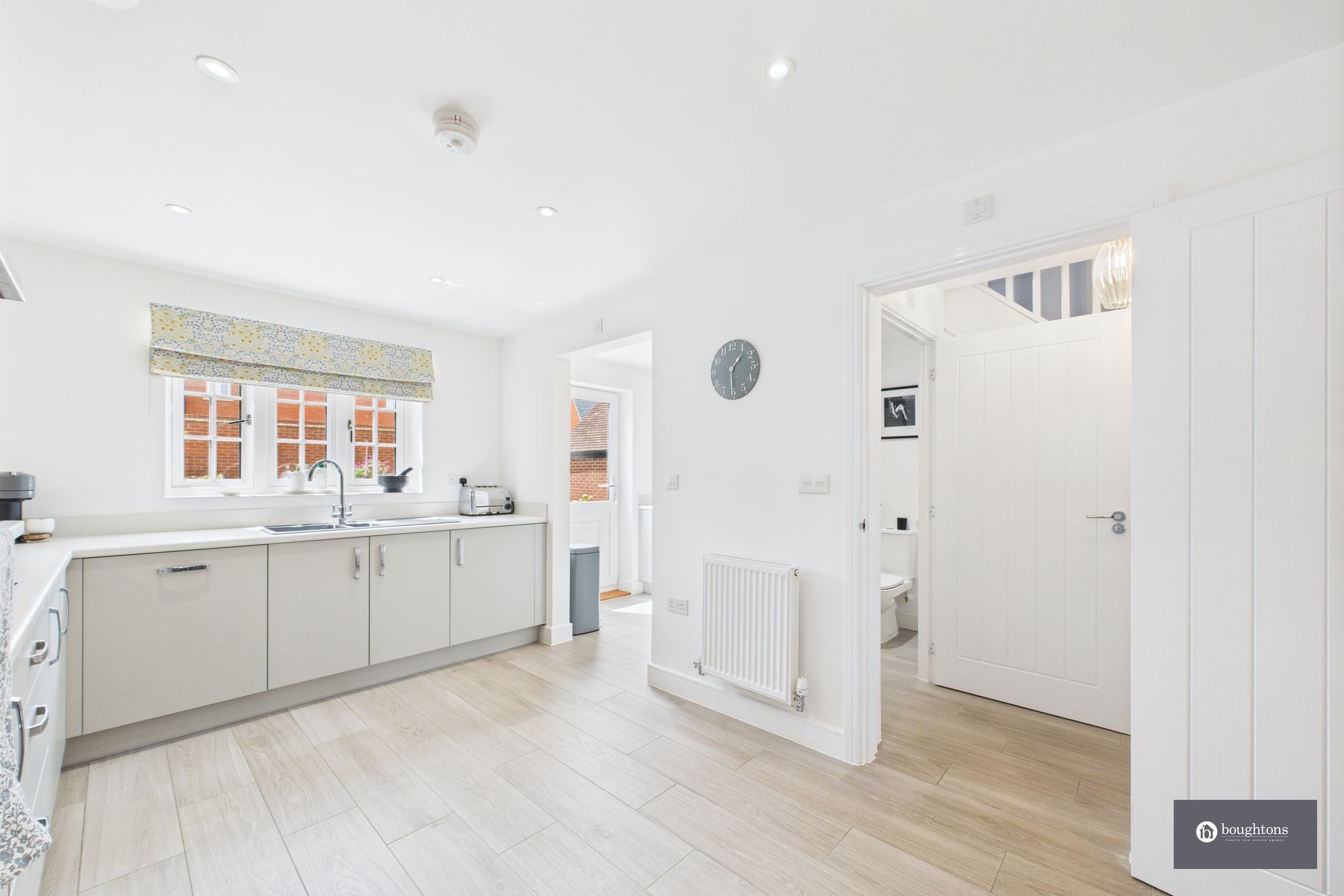4 bed semi-detached house for sale in Gold Avenue, Brackley  - Property Image 11