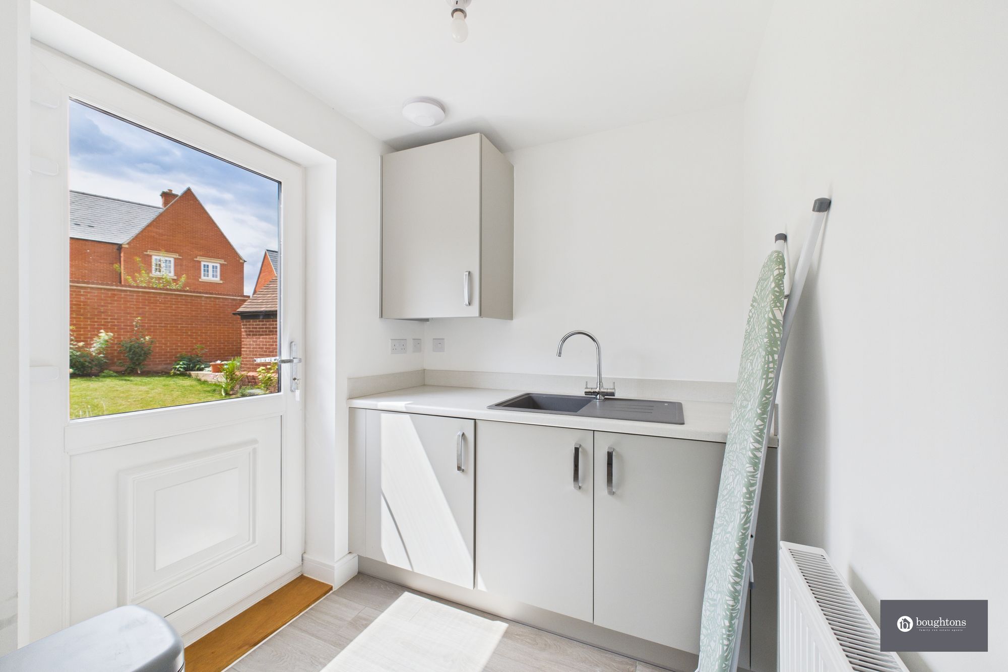 4 bed semi-detached house for sale in Gold Avenue, Brackley 11