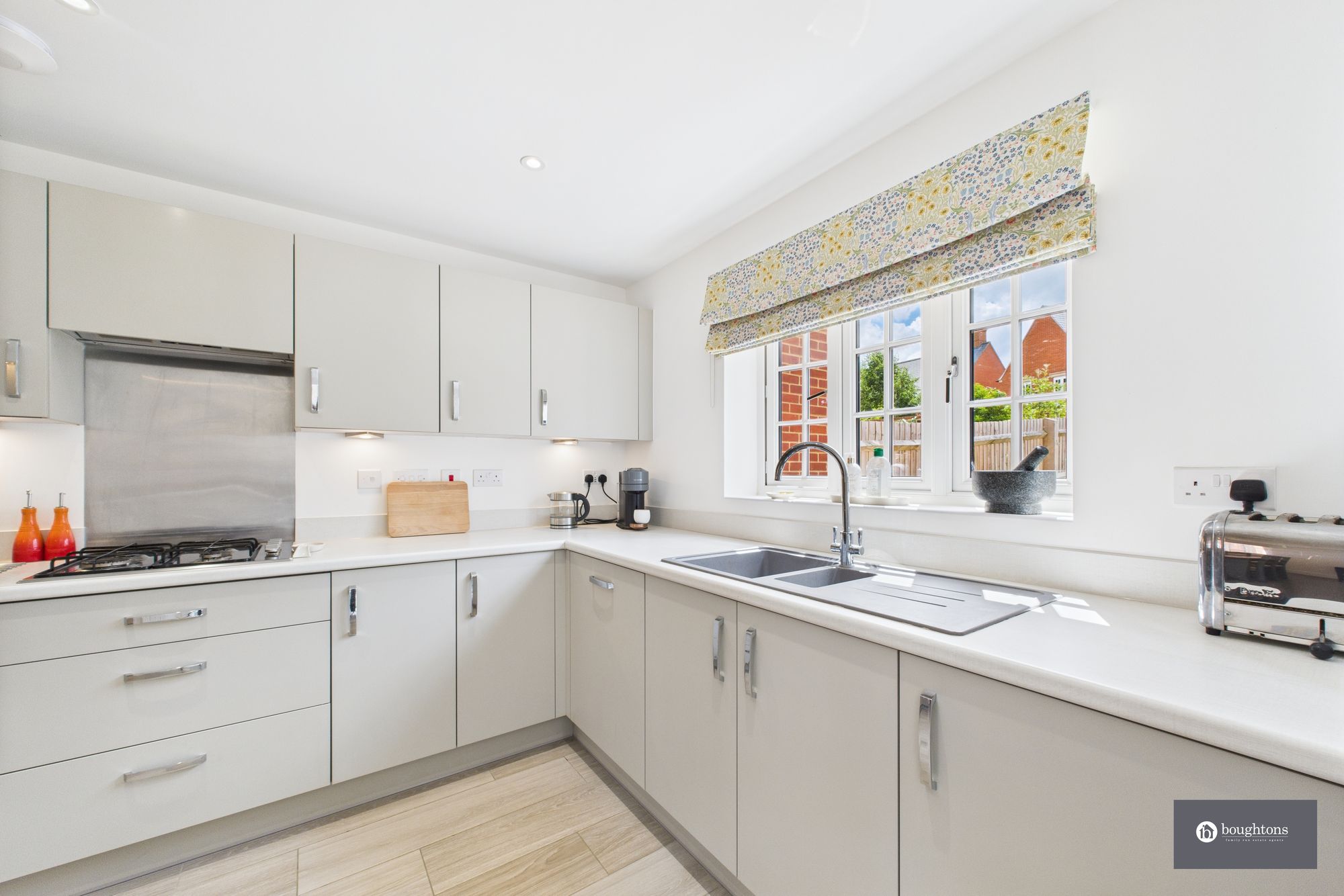 4 bed semi-detached house for sale in Gold Avenue, Brackley 9