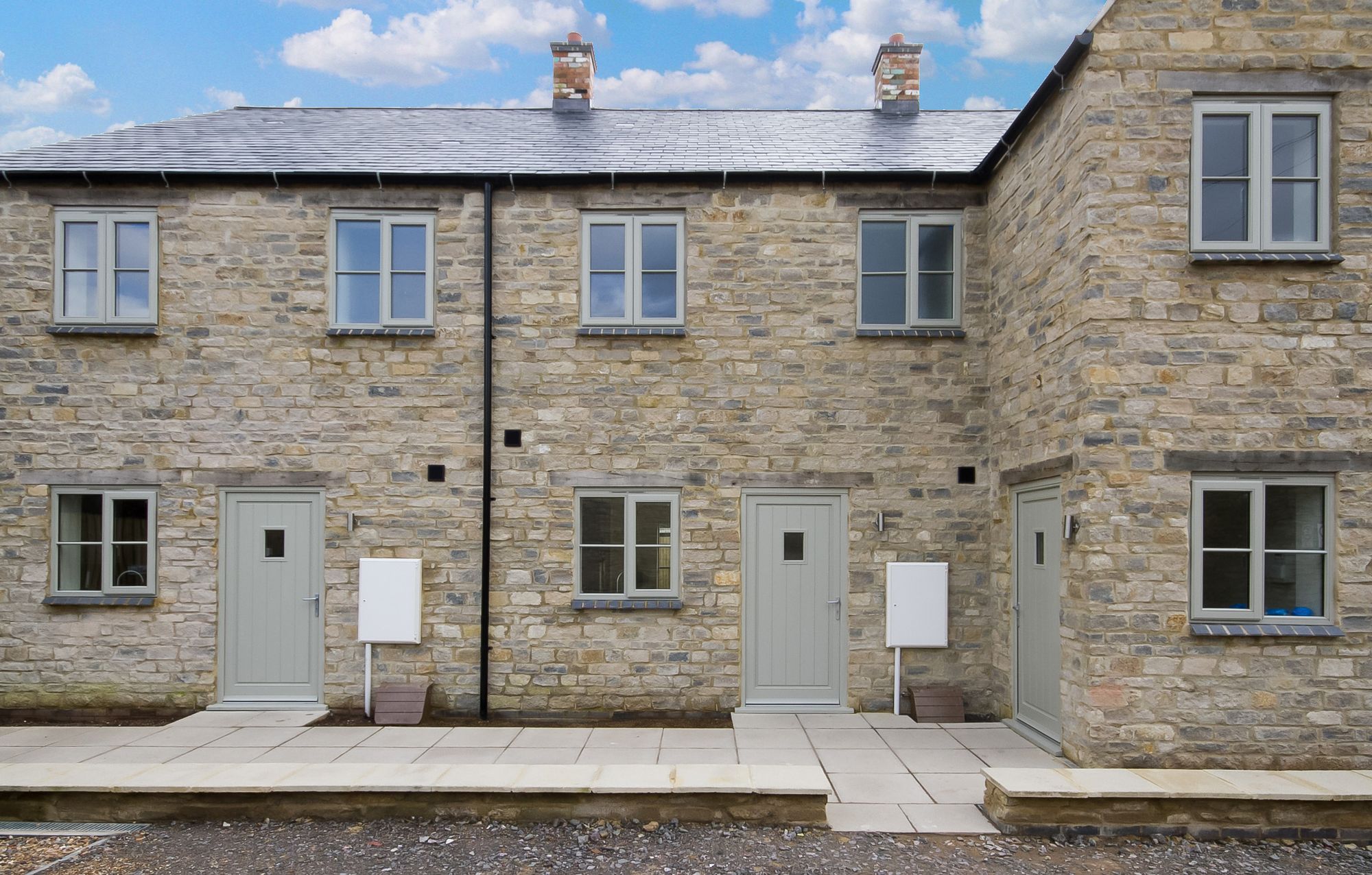 3 bed house for sale in Manor Mews, Brackley  - Property Image 1