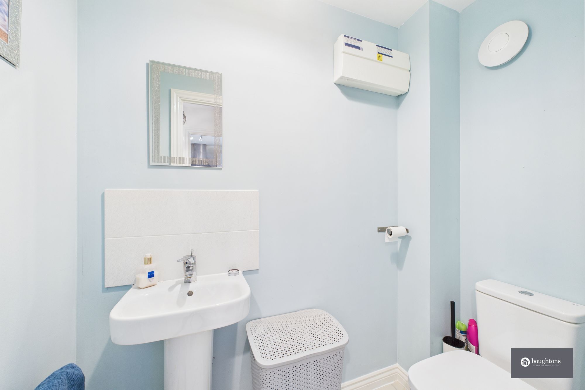 3 bed mid-terraced house for sale in Poppyfields Way, Brackley  - Property Image 9