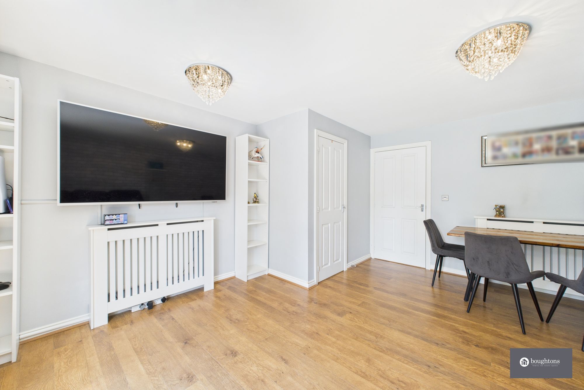 3 bed mid-terraced house for sale in Poppyfields Way, Brackley  - Property Image 6