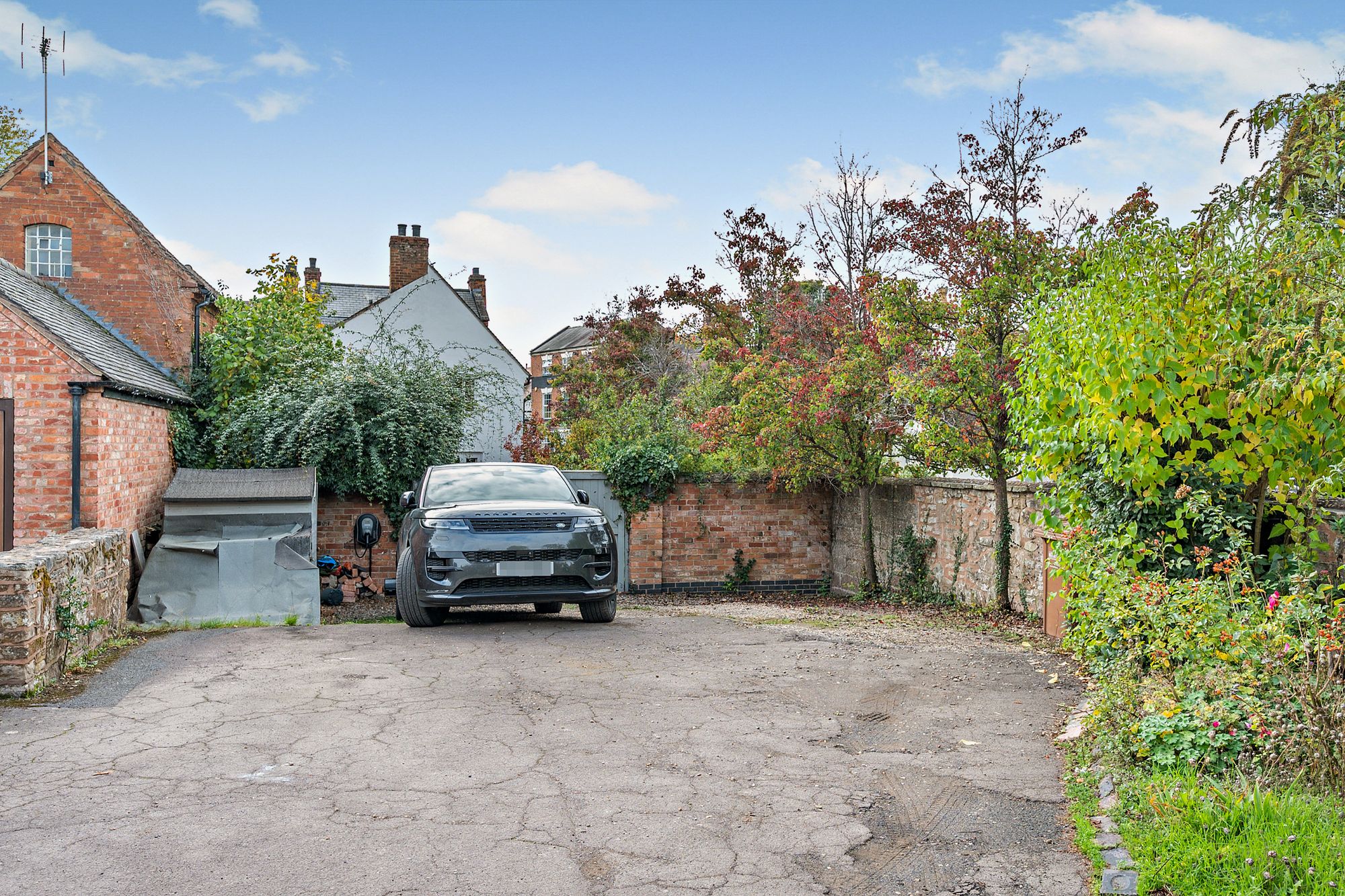 5 bed semi-detached house for sale in Village Green, Inkberrow, WR7 23