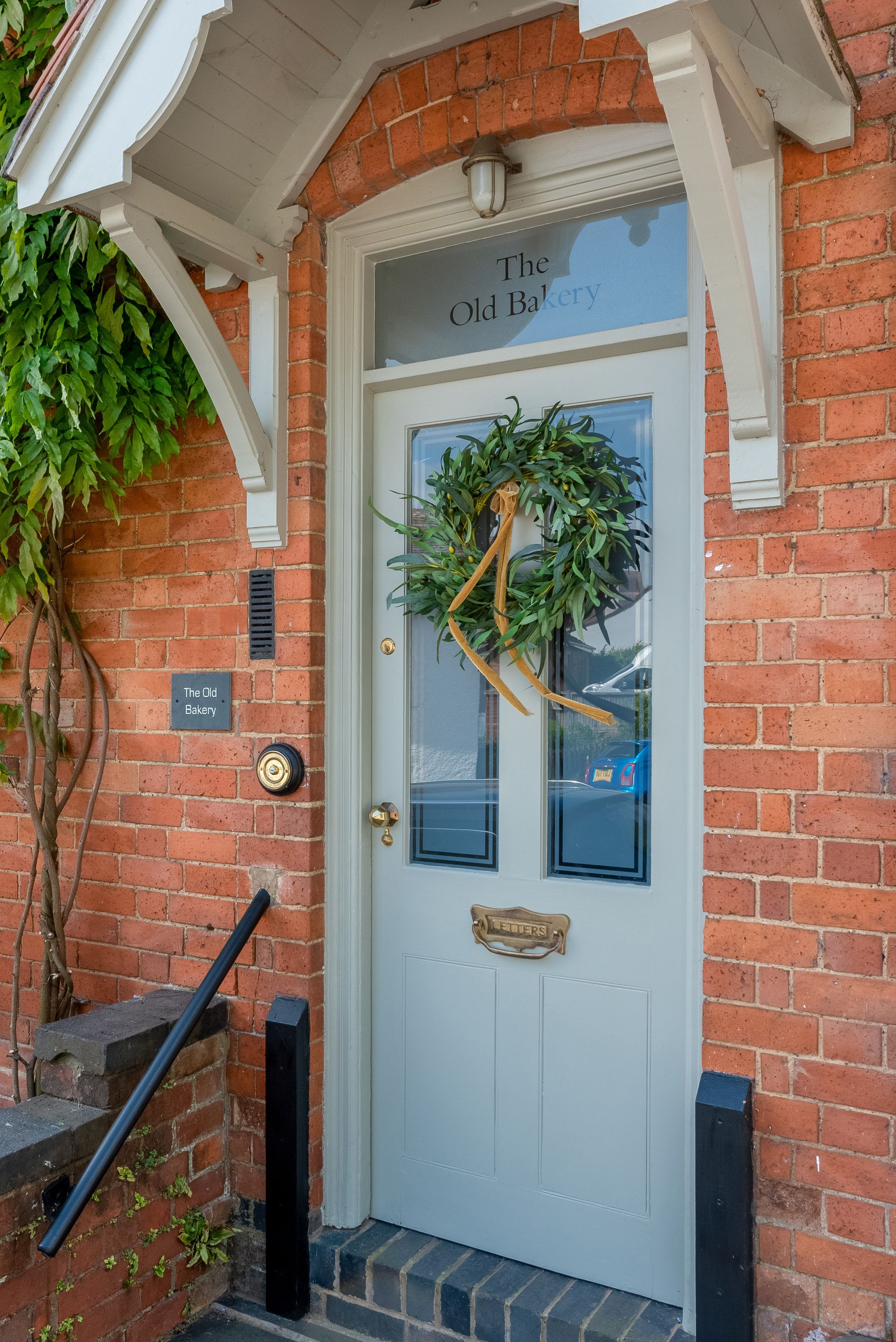 5 bed detached house for sale in Brook Lane, Charlton, WR10 5