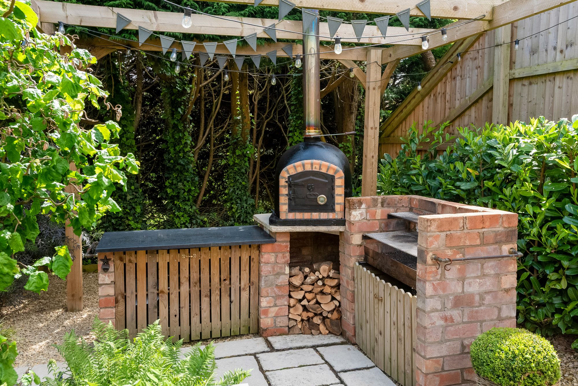 5 bed detached house for sale in Brook Lane, Charlton, WR10 22